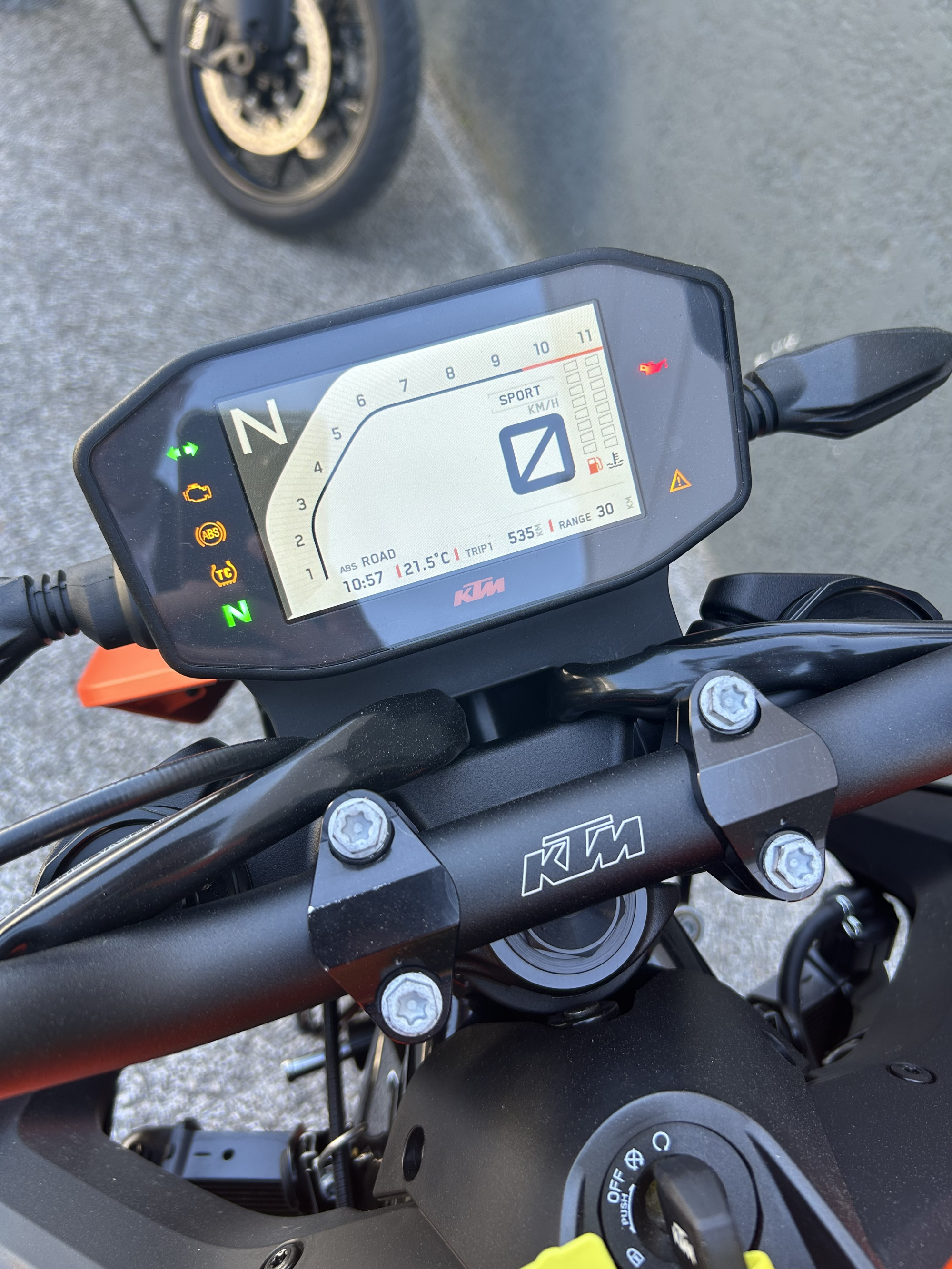 KTM 890 DUKE GP