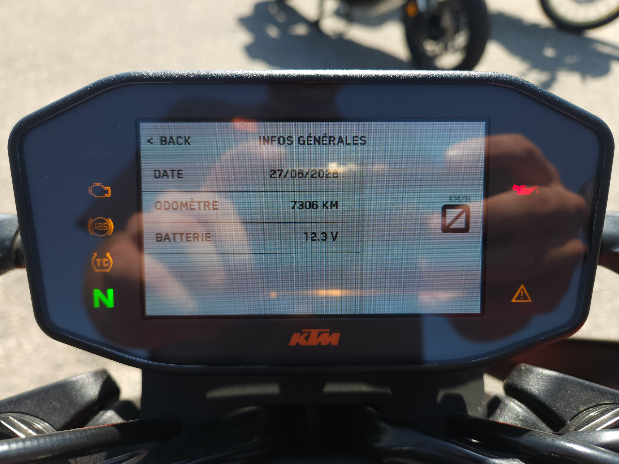 KTM 890 DUKE GP