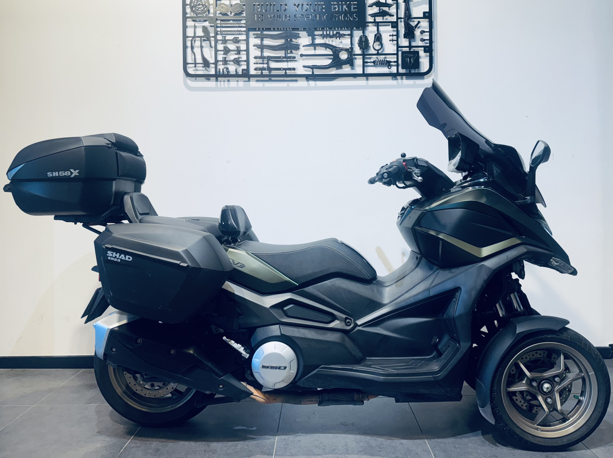 KYMCO CV3 550