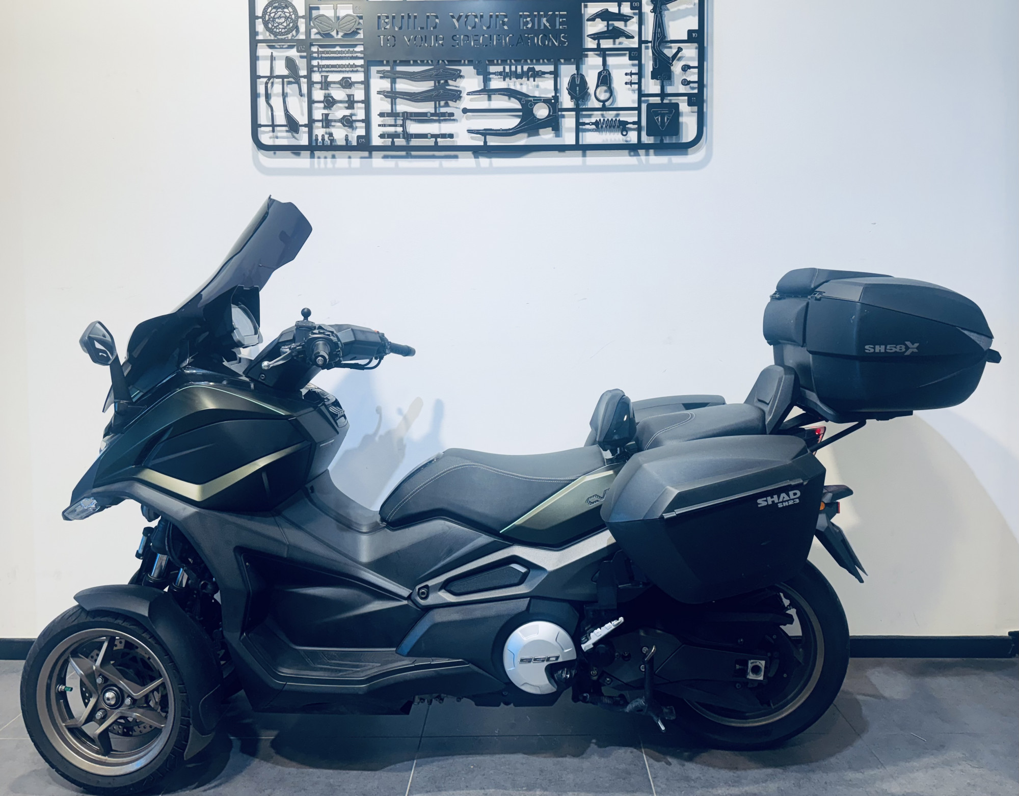 KYMCO CV3 550