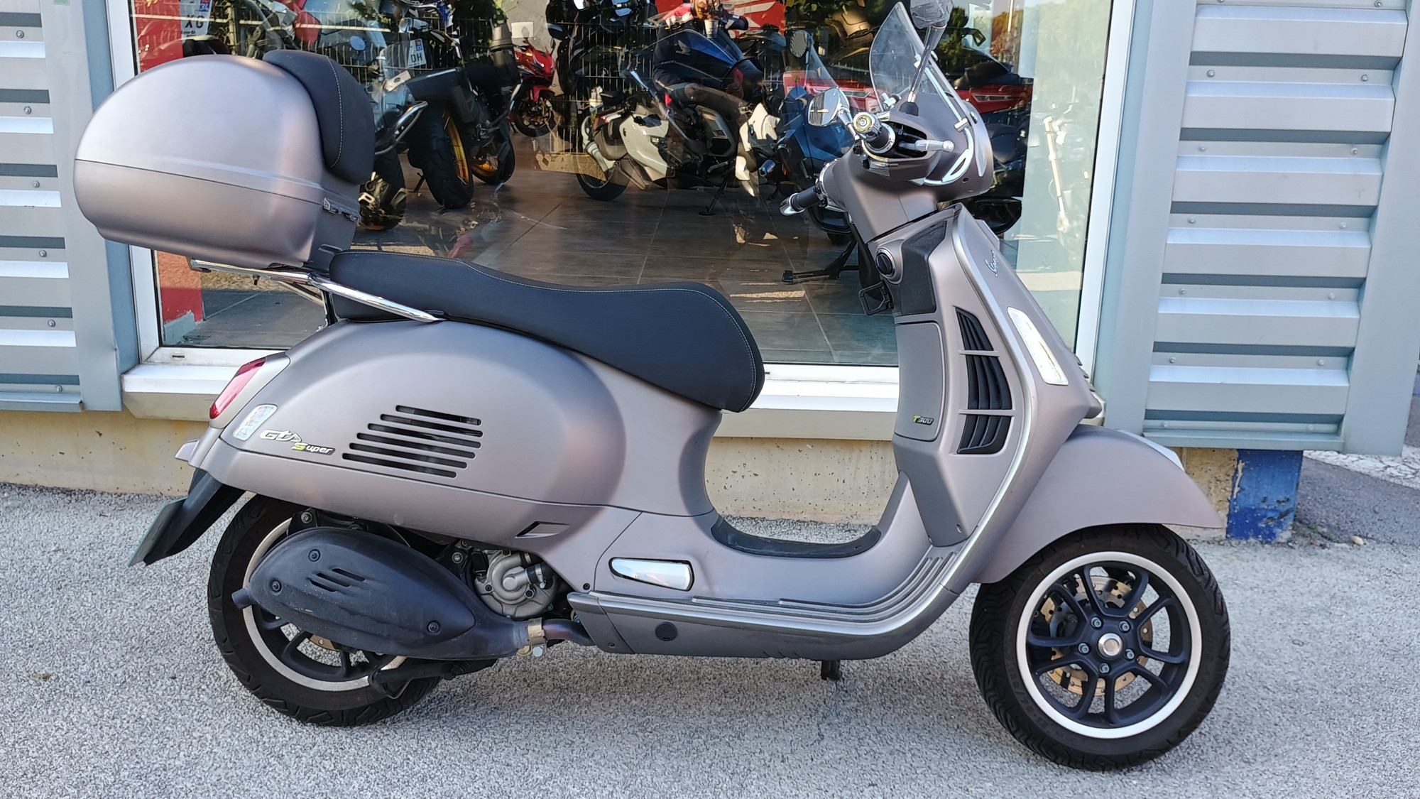 PIAGGIO VESPA SS 300