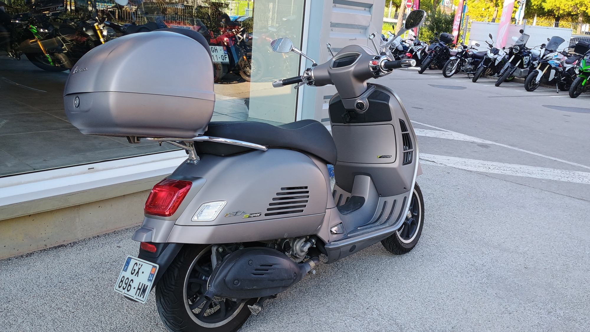 PIAGGIO VESPA SS 300