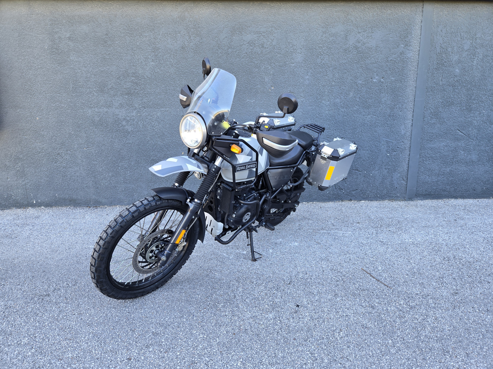 ROYAL ENFIELD HYMALAYAN 400