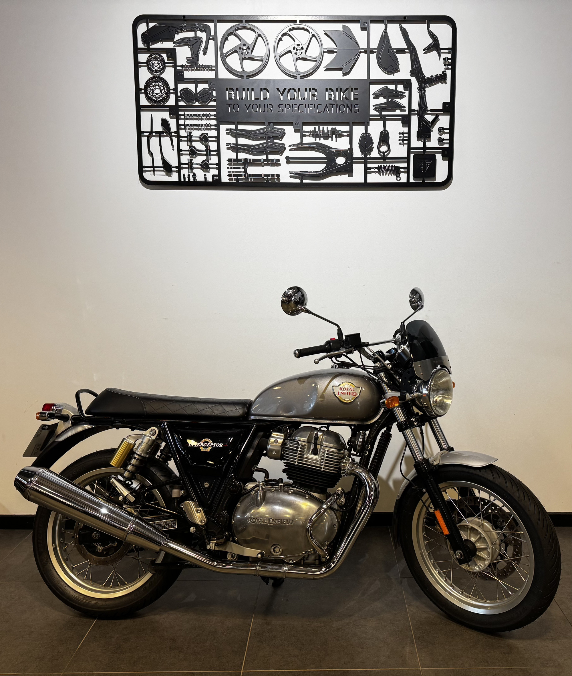 ROYAL ENFIELD INTERCEPTOR