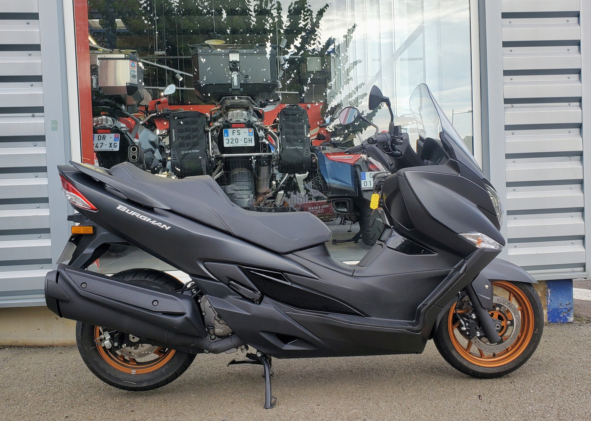 SUZUKI BURGMAN 400