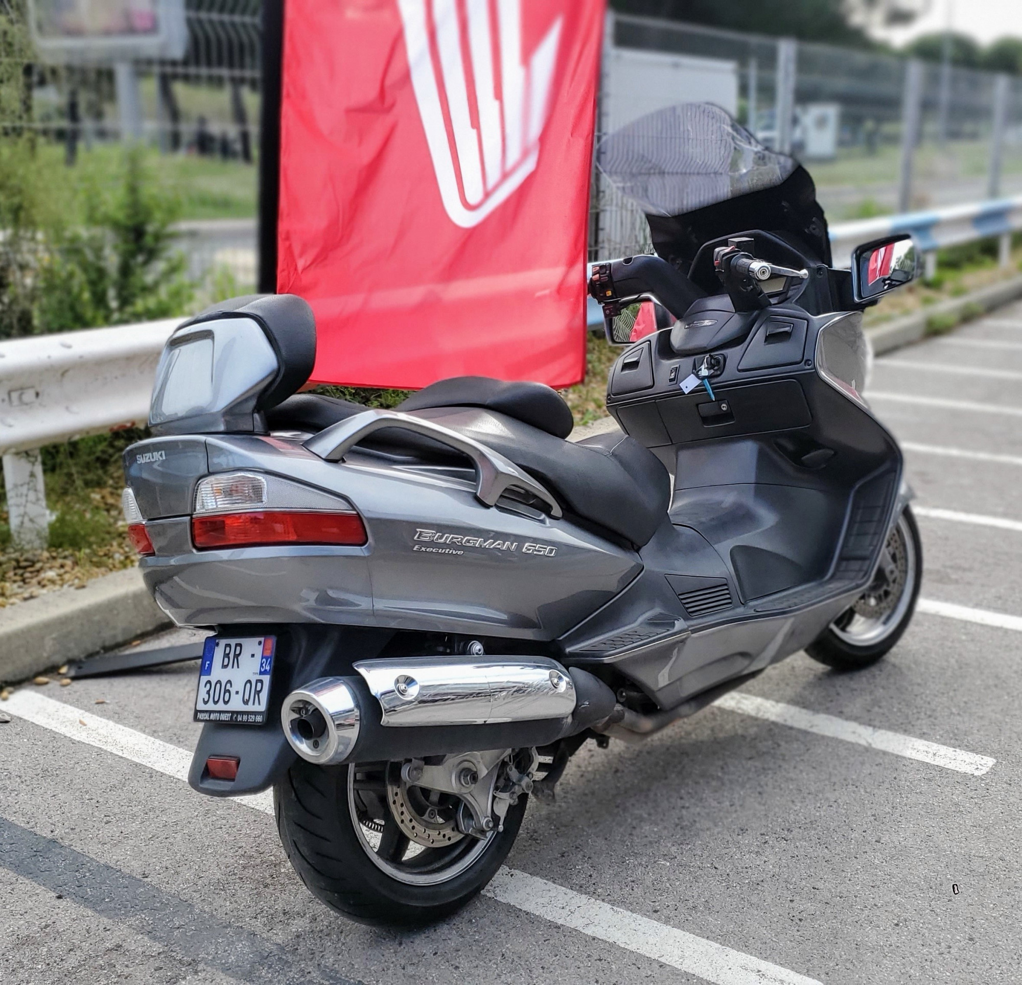 SUZUKI BURGMAN 650