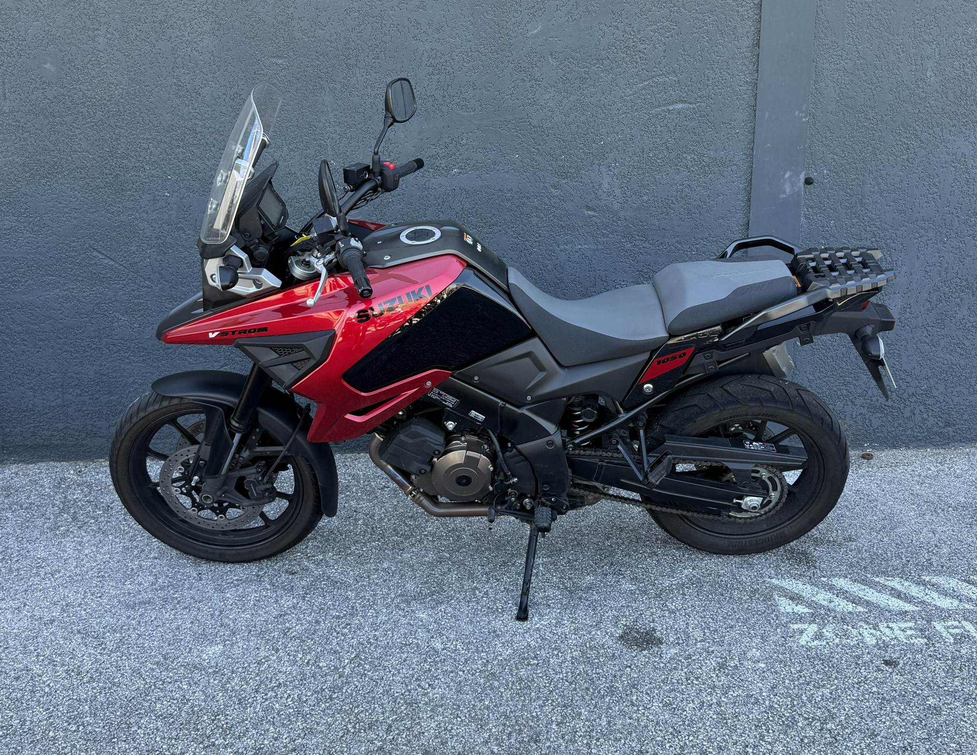 SUZUKI DL V-STROM 1050