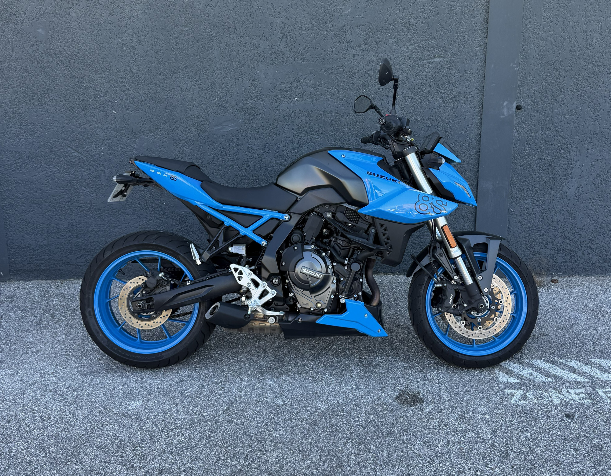 SUZUKI GSX-S 8 S