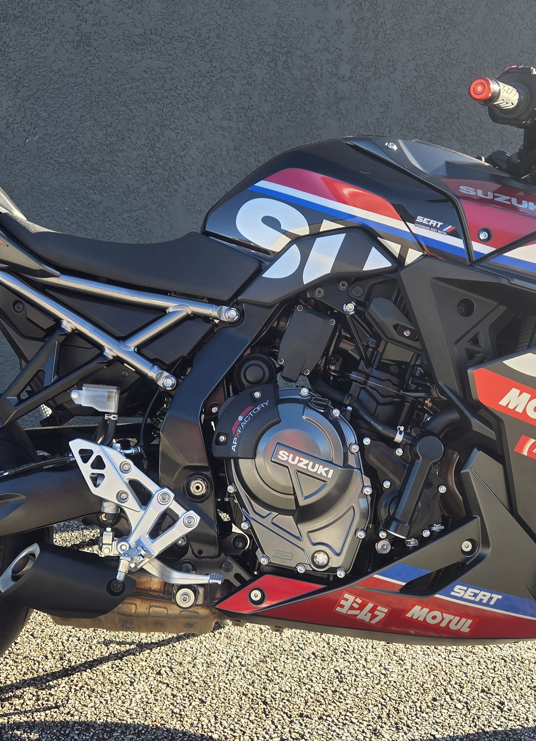 SUZUKI GSX-8R SERT