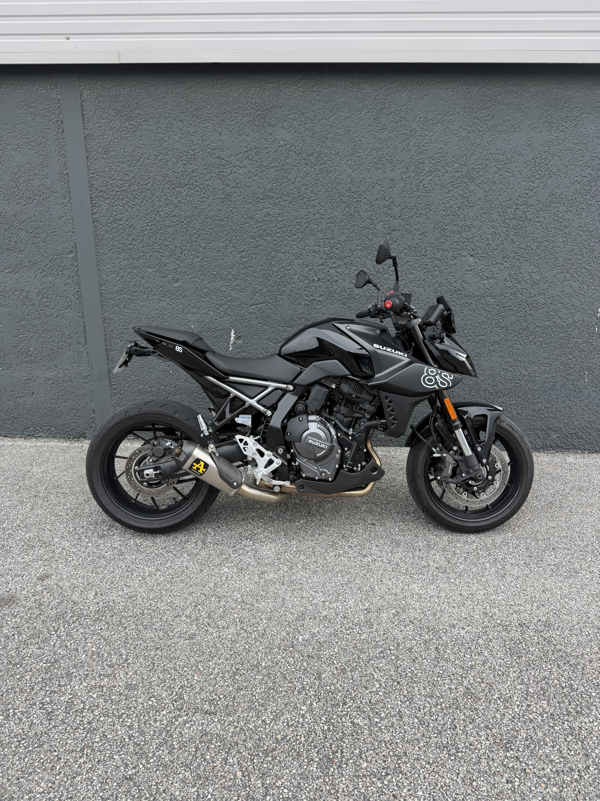 SUZUKI GSX-8S