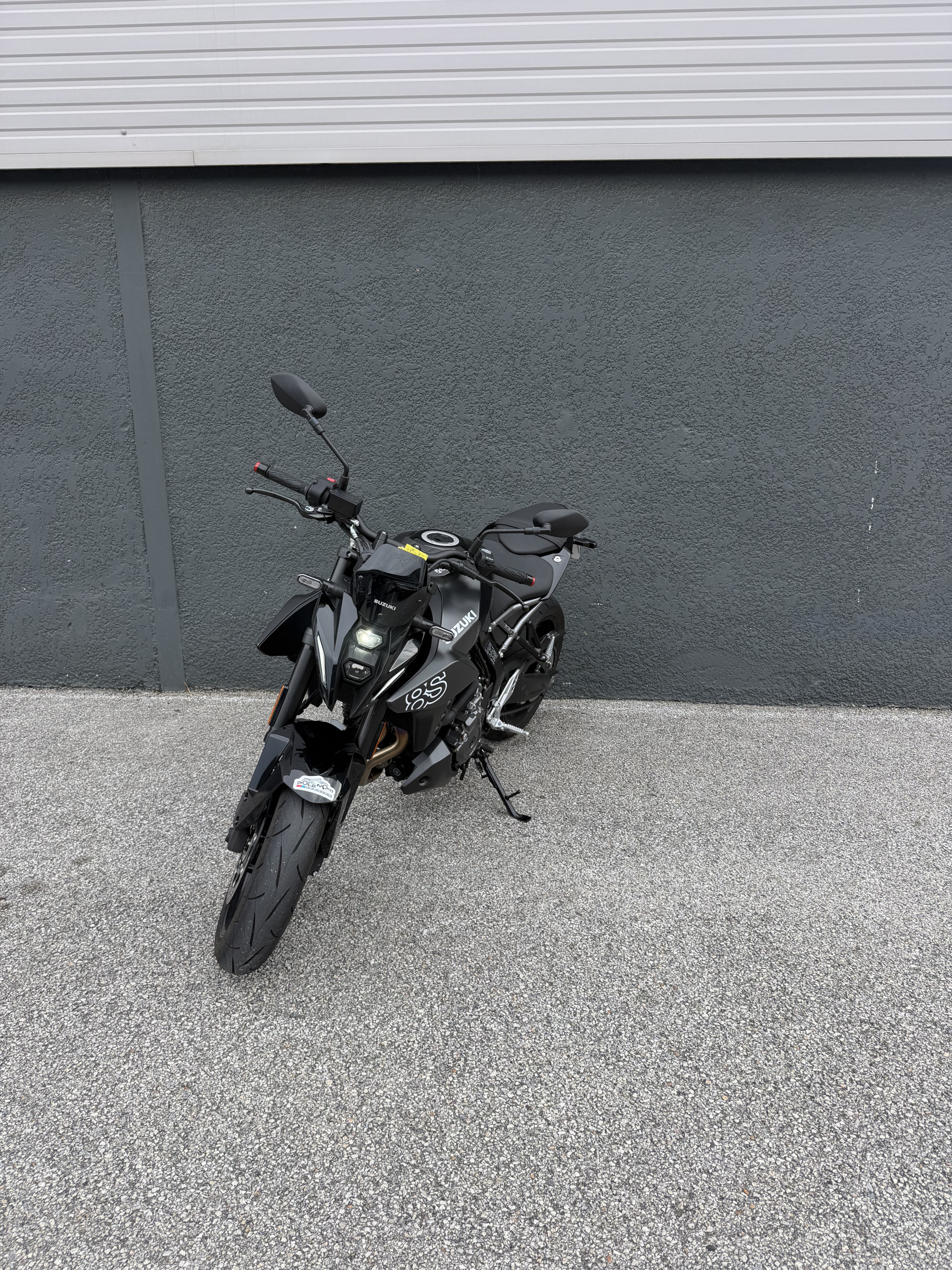 SUZUKI GSX-8S