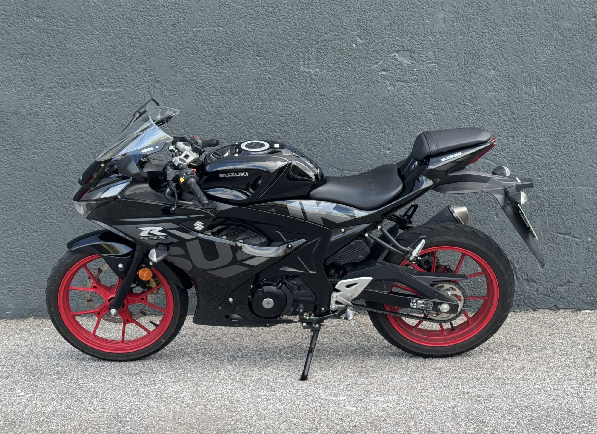 SUZUKI GSX-R 125