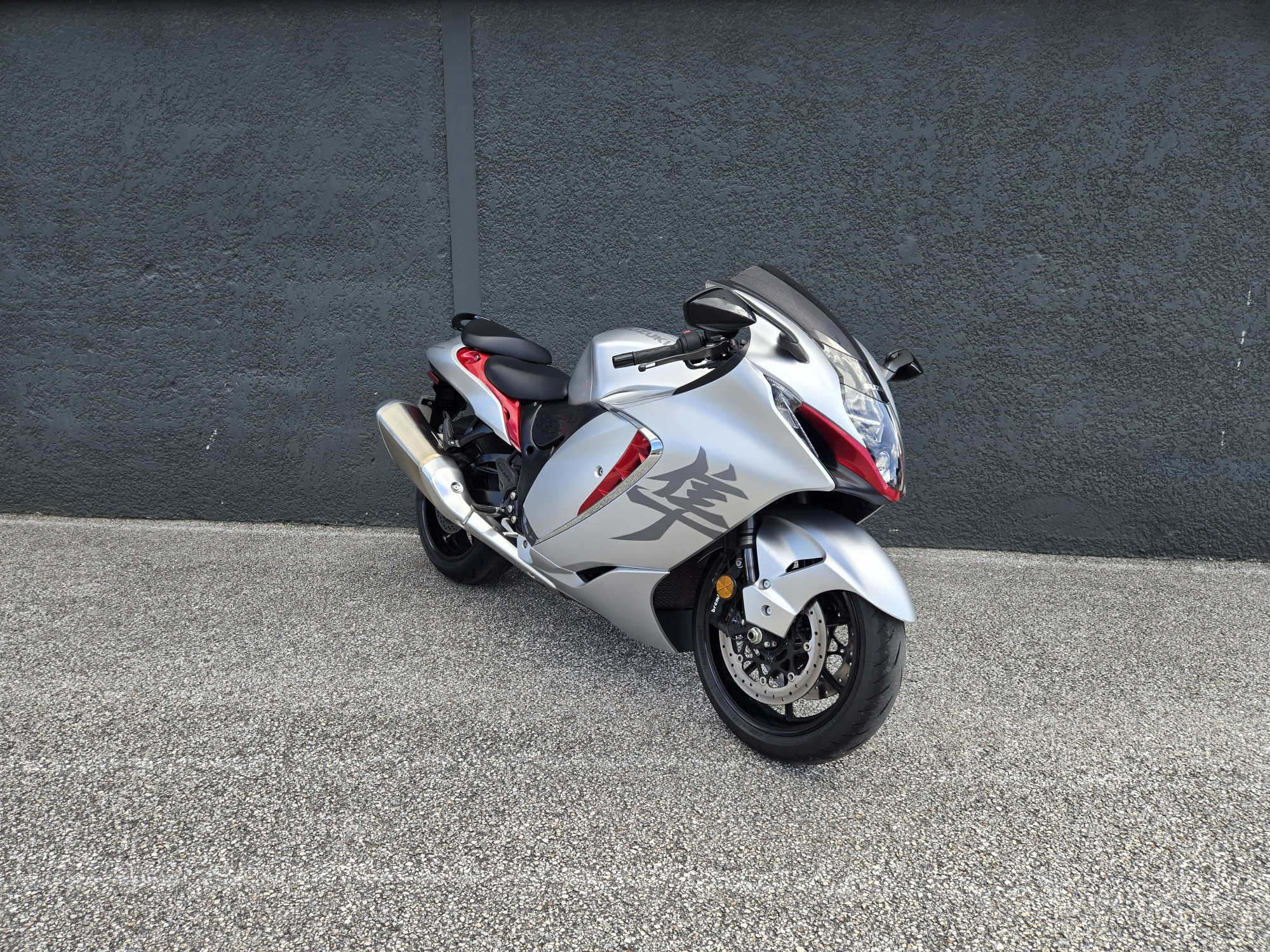 SUZUKI GSX-R 1300 HAYABUSA