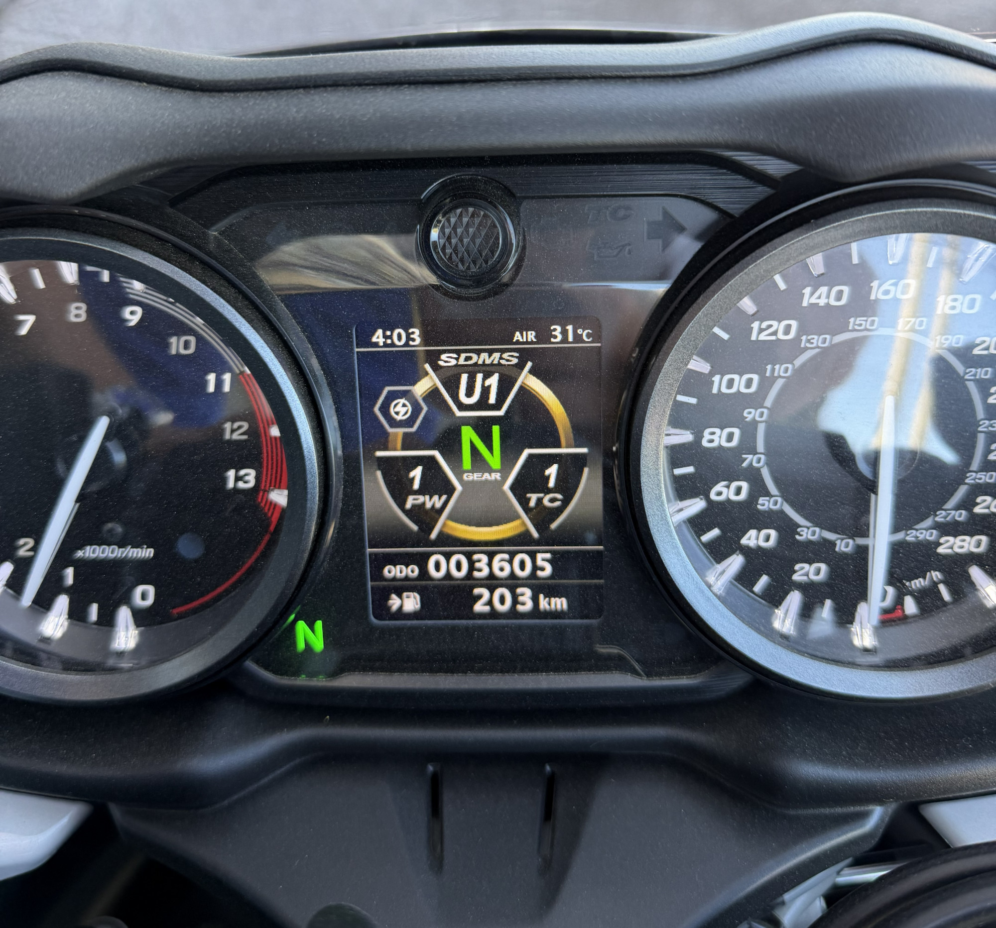 SUZUKI GSX-R 1340 HAYABUSA