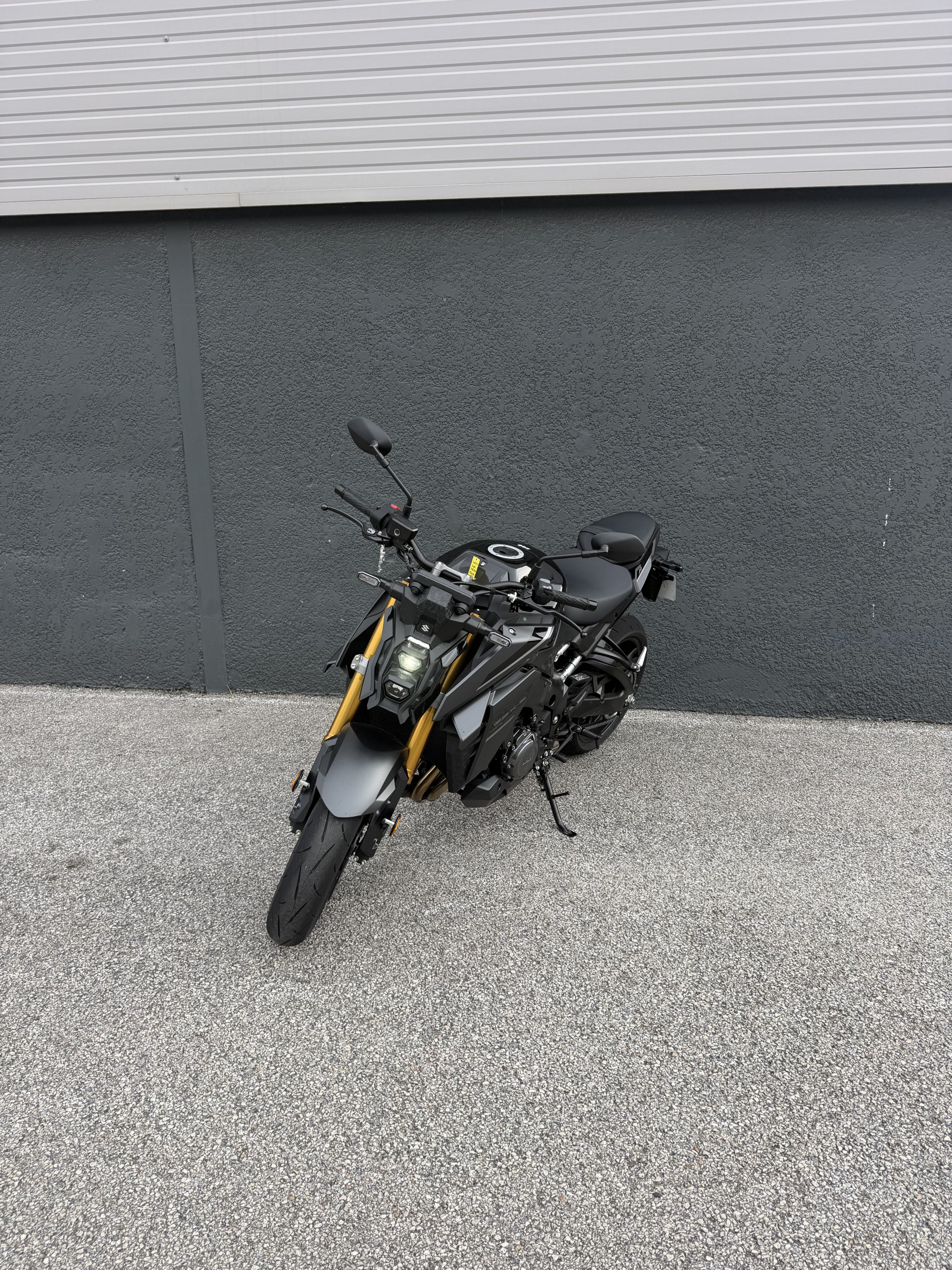 SUZUKI GSX-S 1000