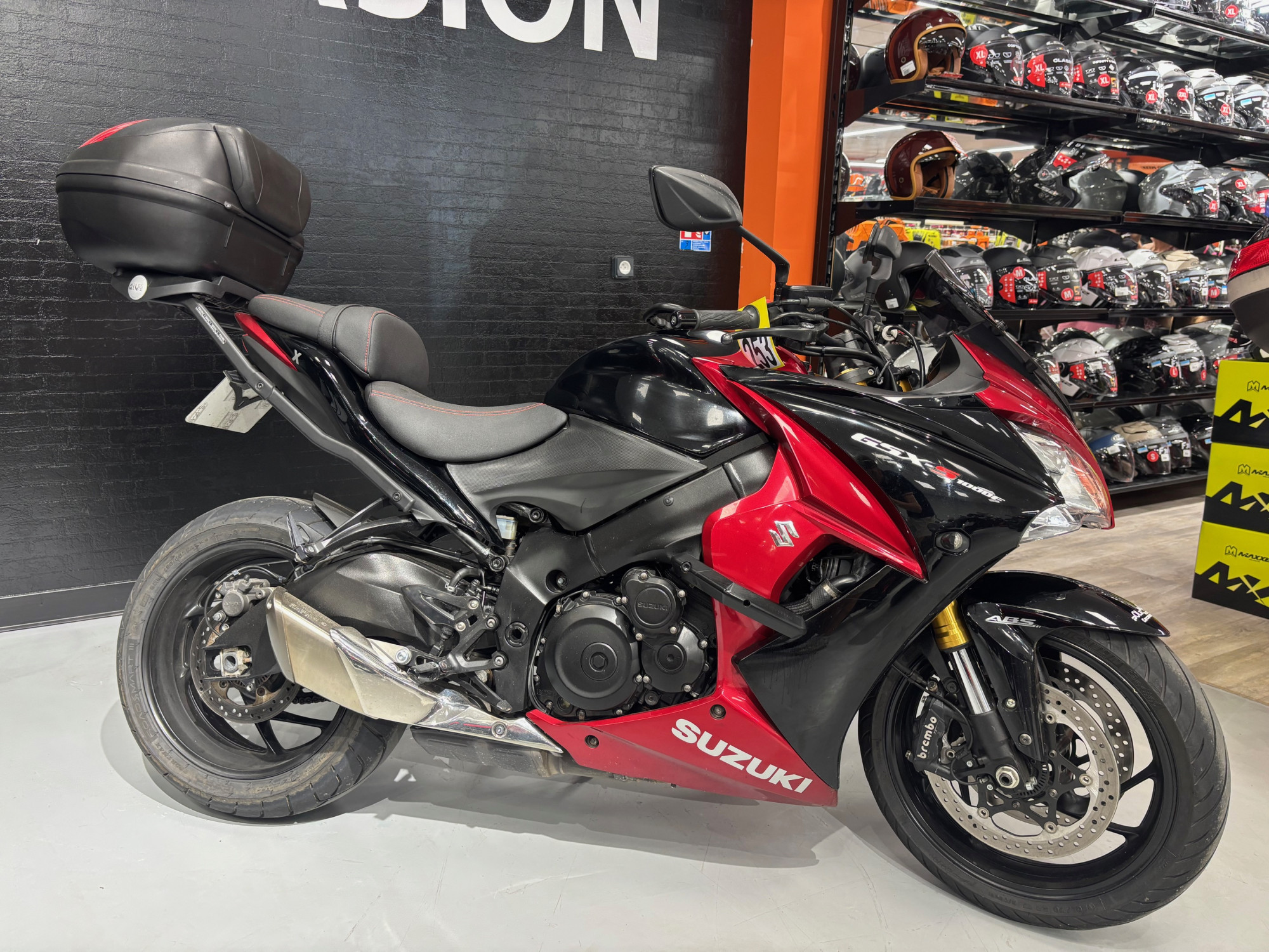 SUZUKI GSX-S 1000 F