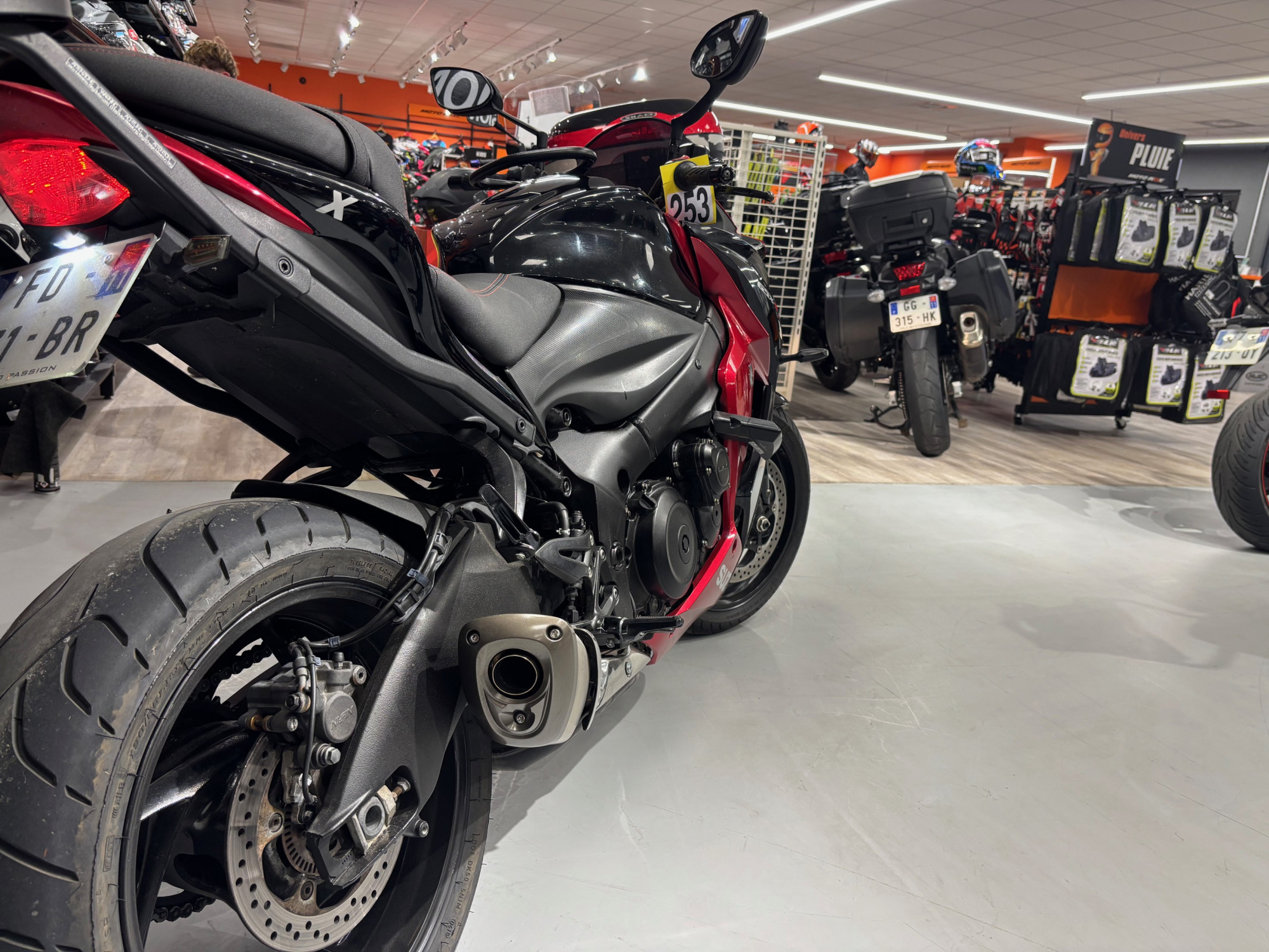 SUZUKI GSX-S 1000 F