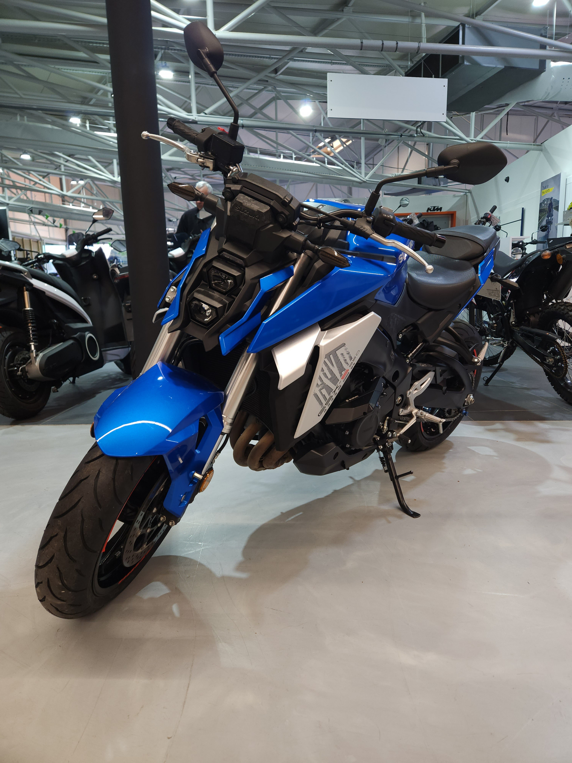 SUZUKI GSX-S 950 A2