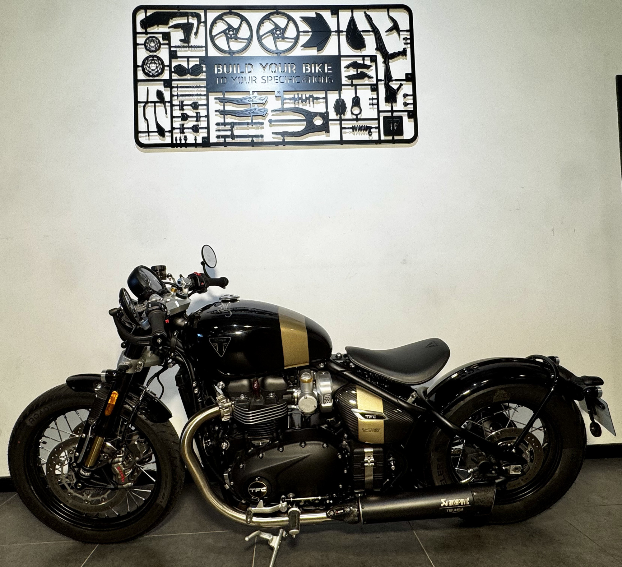 TRIUMPH BONNEVILLE BOBBER TFC