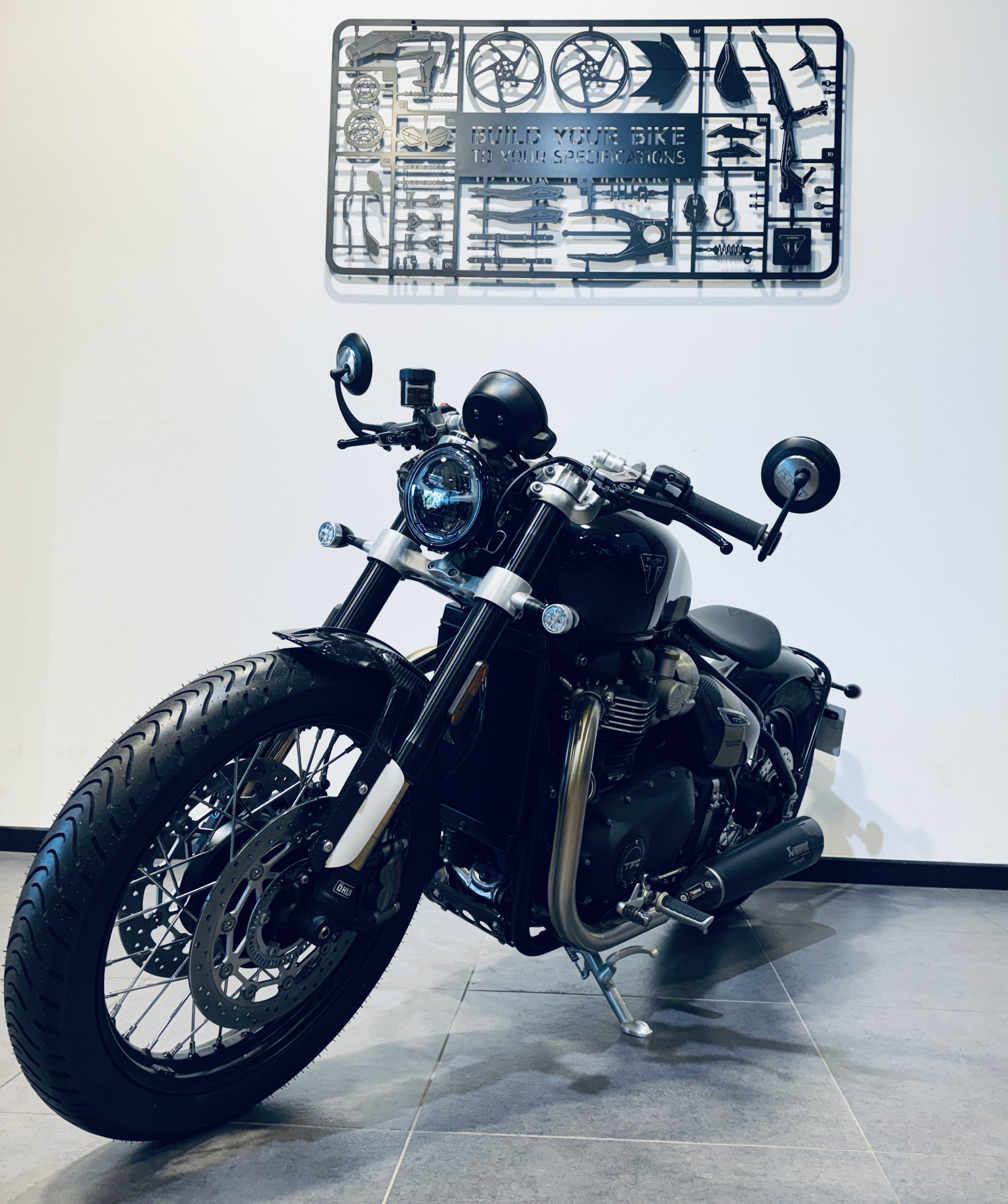 TRIUMPH BONNEVILLE BOBBER TFC