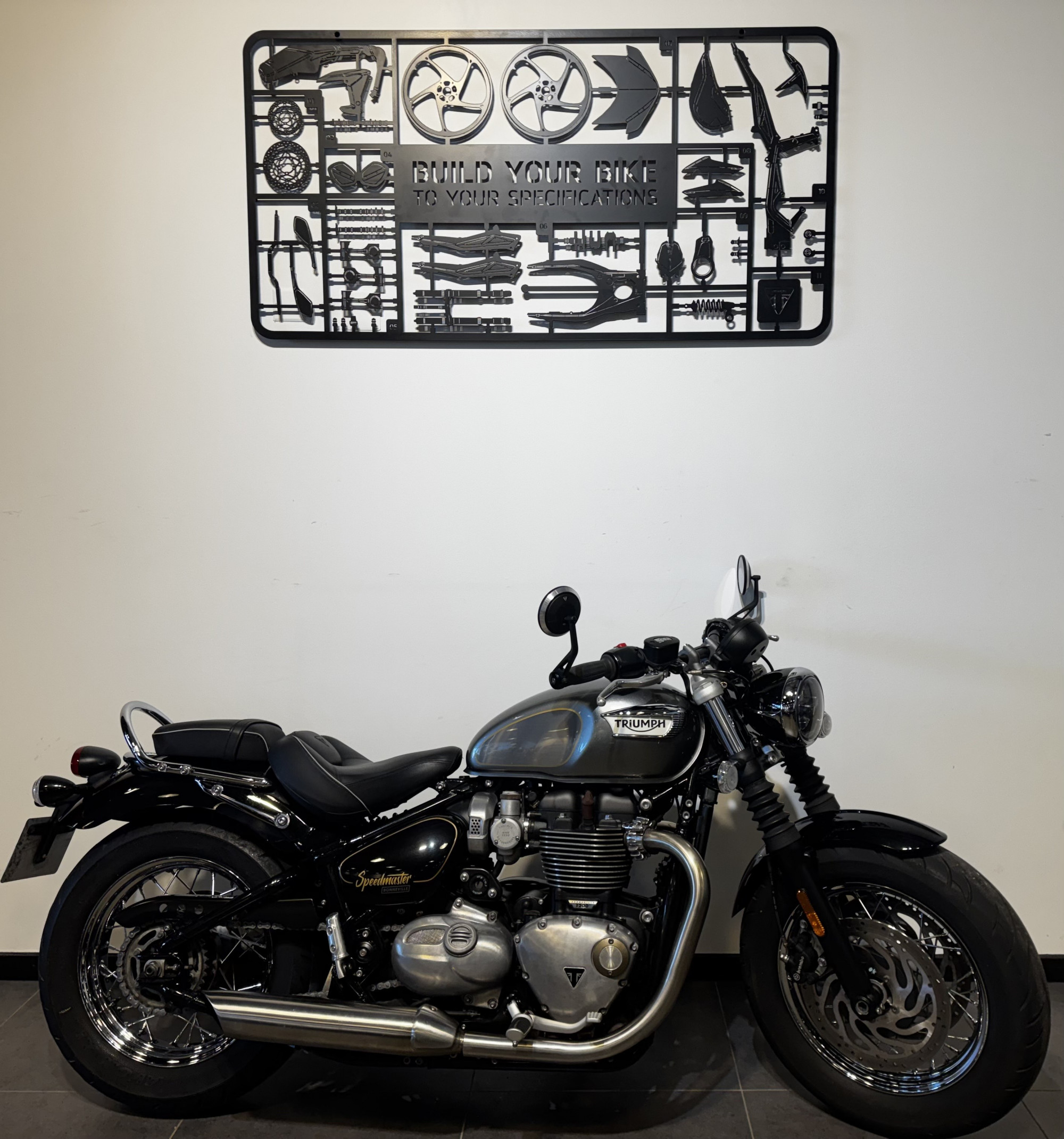 TRIUMPH BONNEVILLE SPEEDMASTER 1200 GOLD LINE EDITION