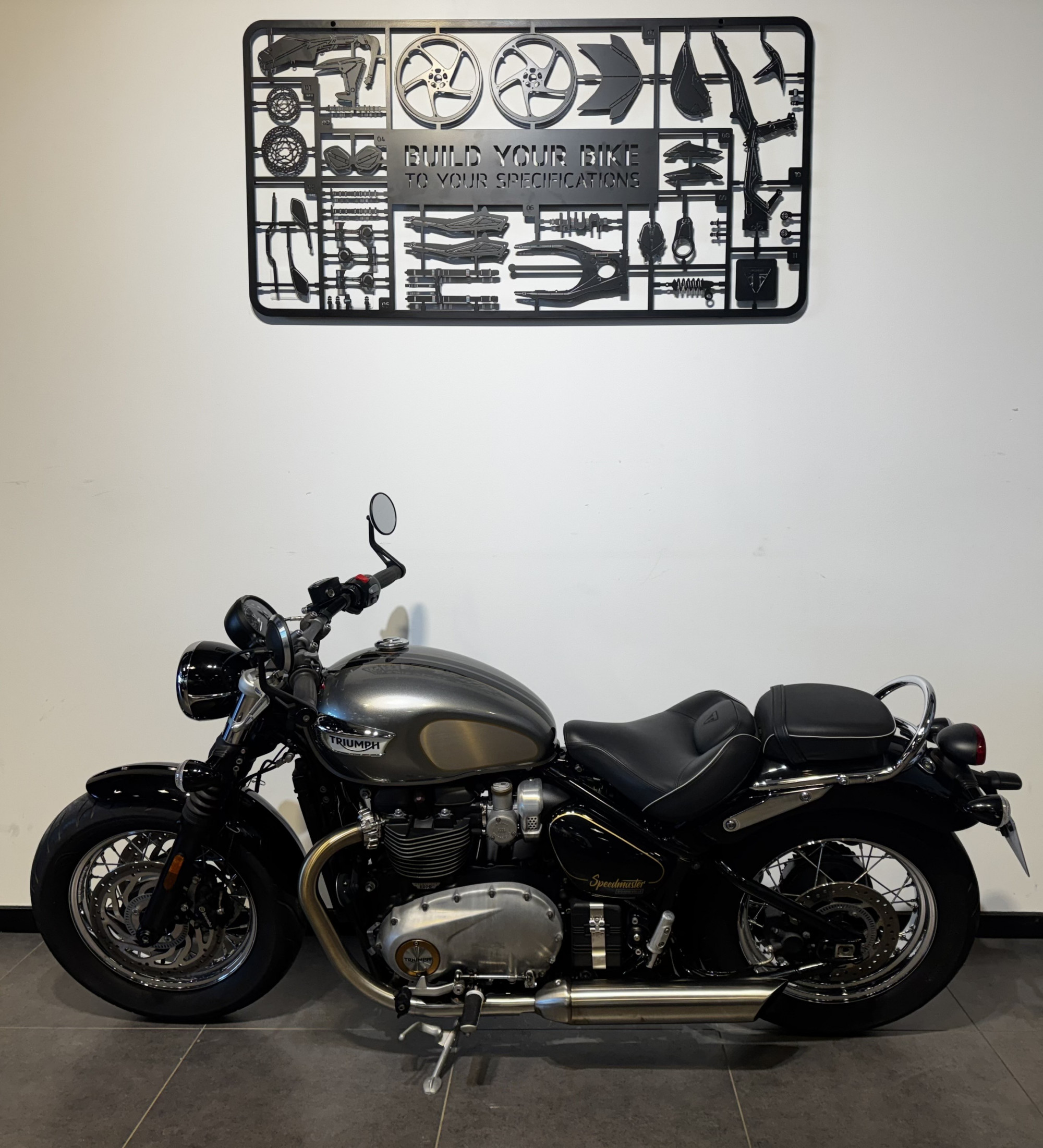 TRIUMPH BONNEVILLE SPEEDMASTER 1200 GOLD LINE EDITION