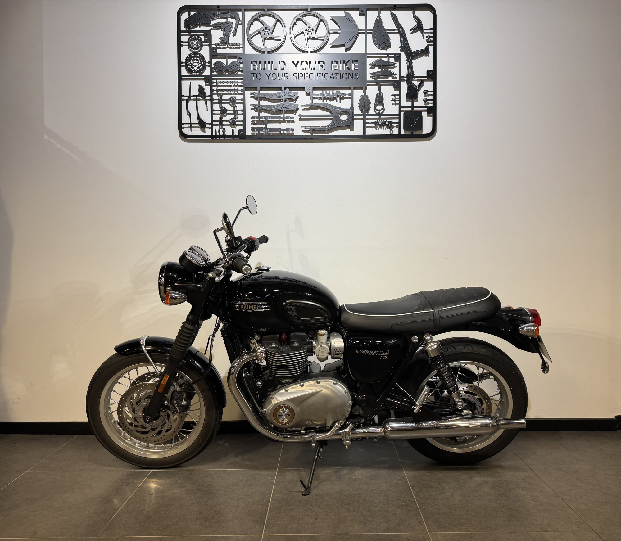 TRIUMPH BONNEVILLE T120 1200
