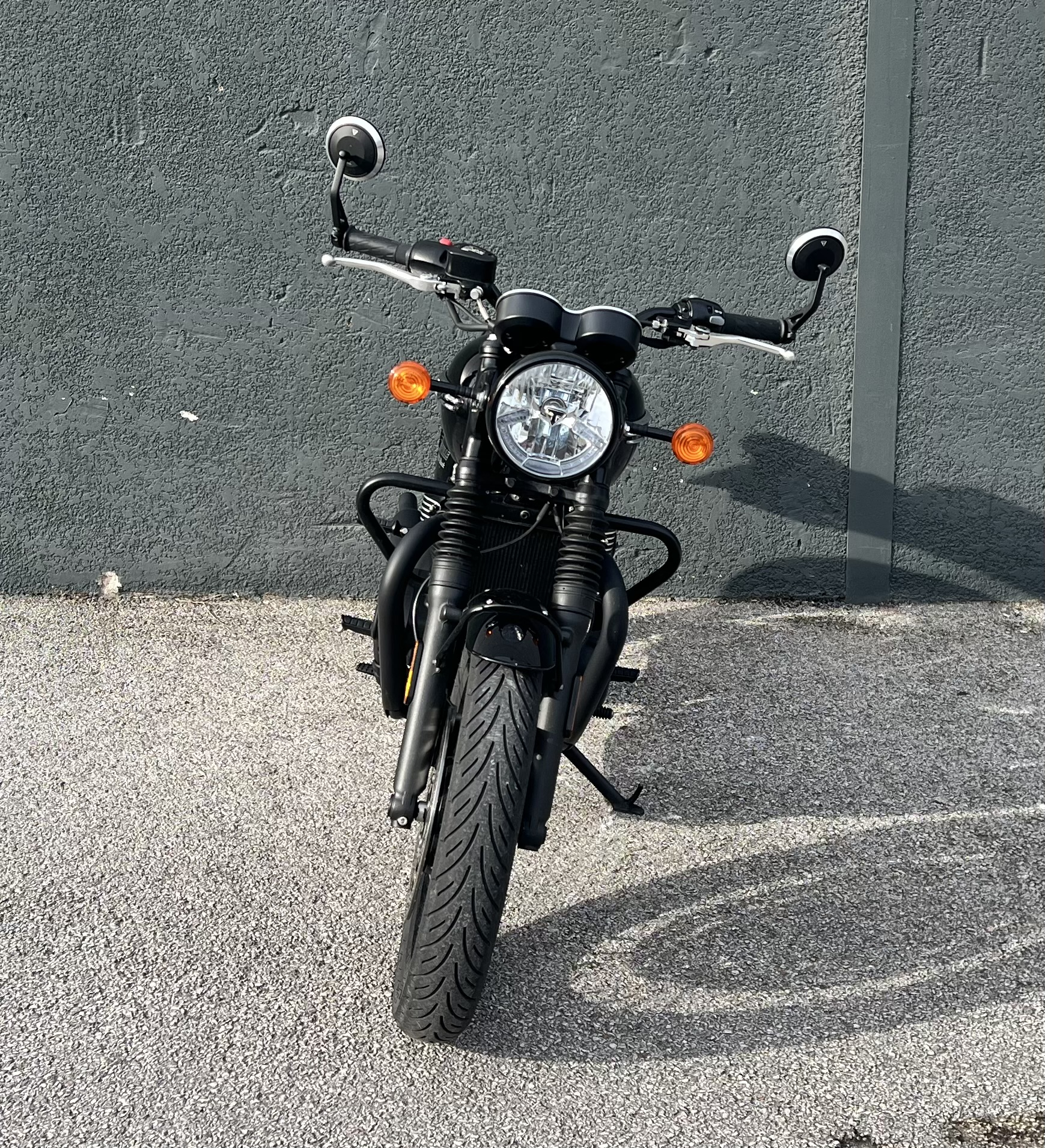 TRIUMPH BONNEVILLE T120 BLACK