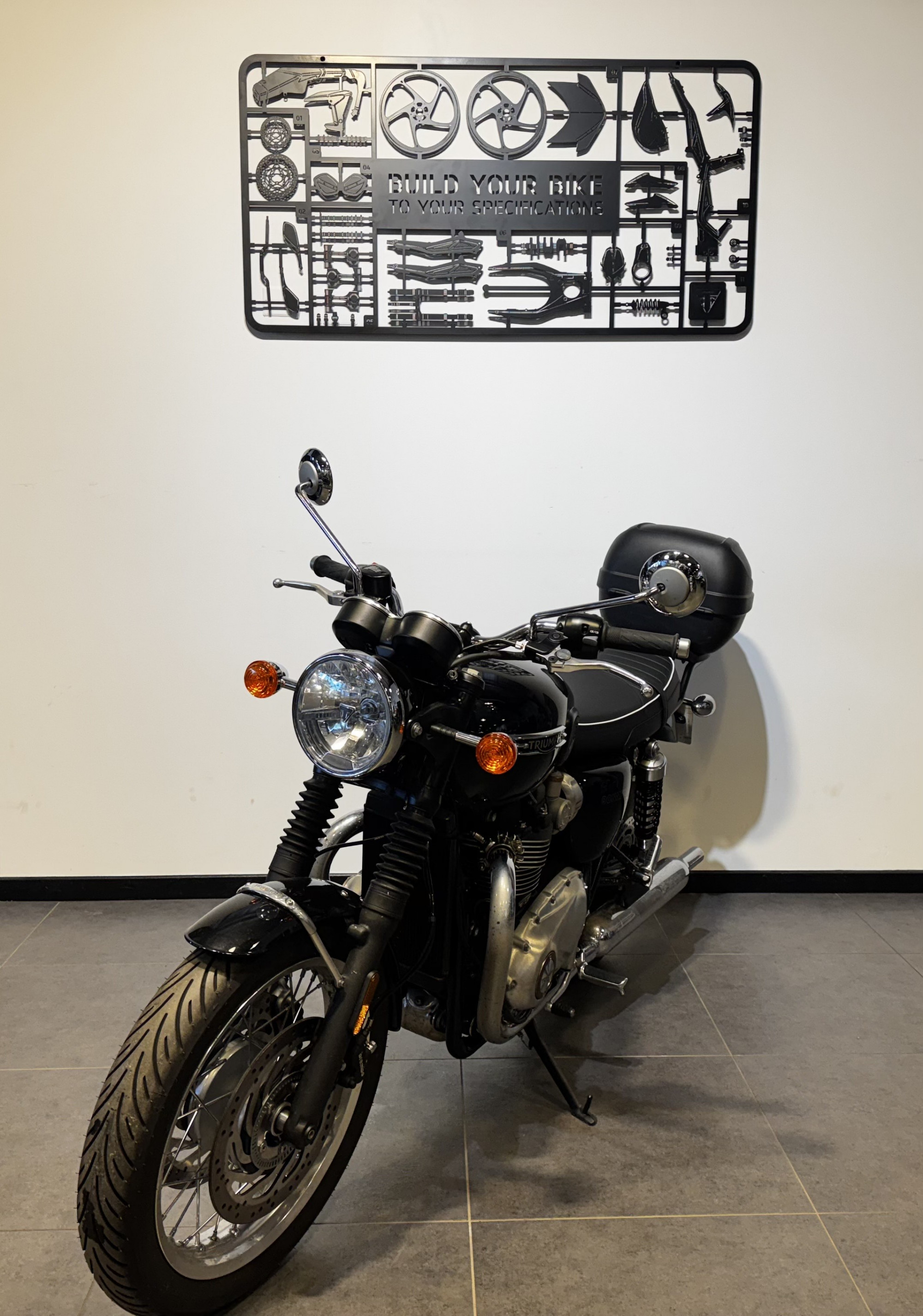 TRIUMPH BONNEVILLE T120