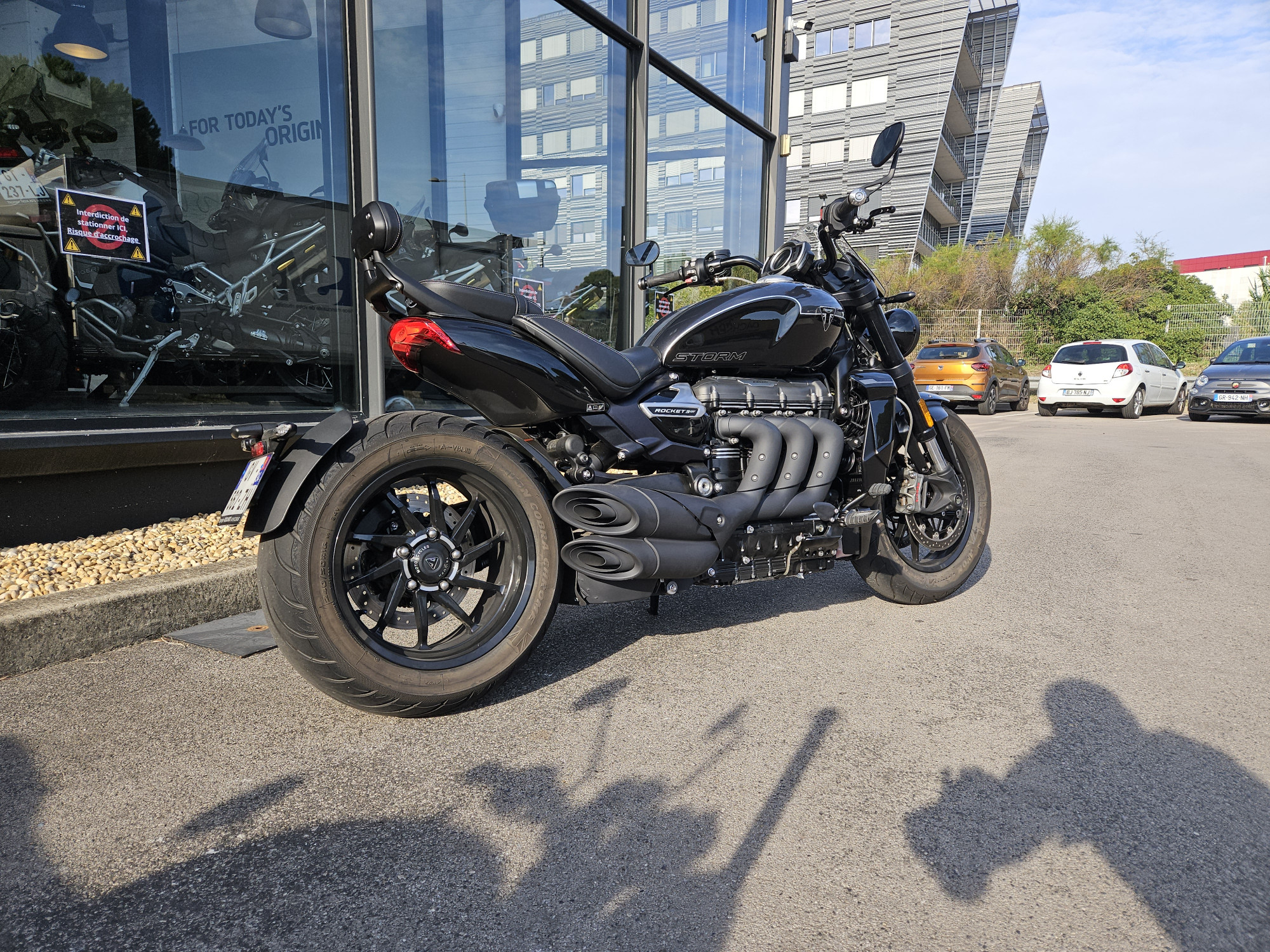 TRIUMPH ROCKET 3 GT STORM