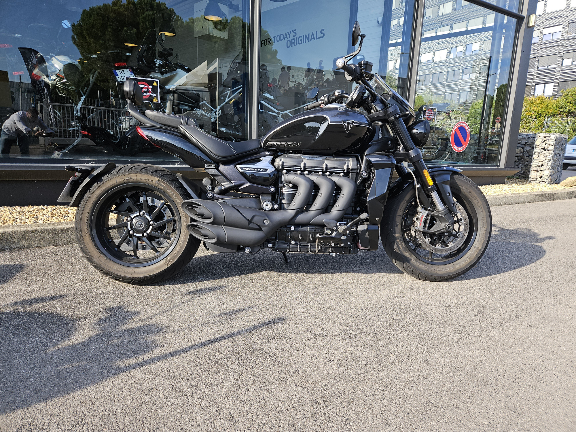TRIUMPH ROCKET 3 GT STORM