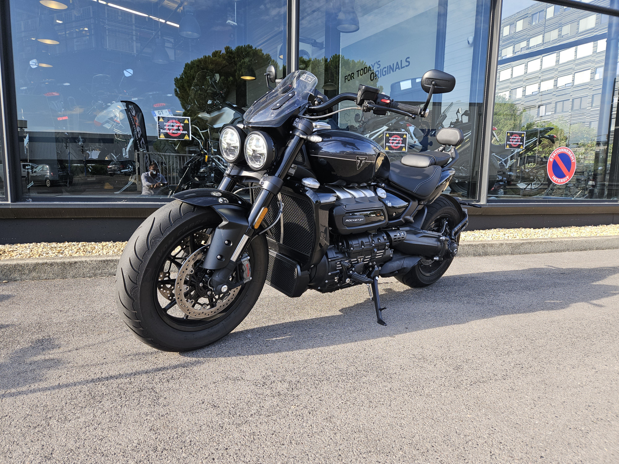 TRIUMPH ROCKET 3 GT STORM