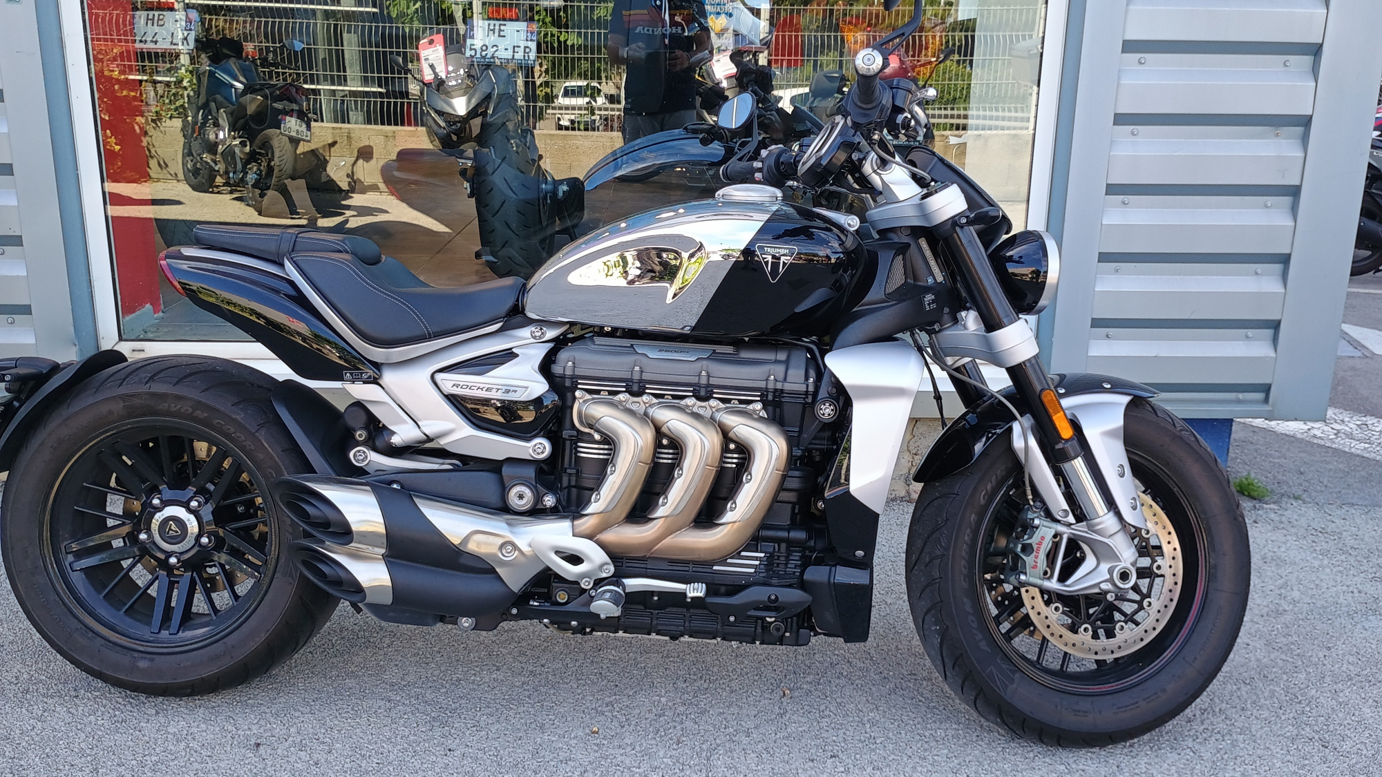 TRIUMPH ROCKET 3 R