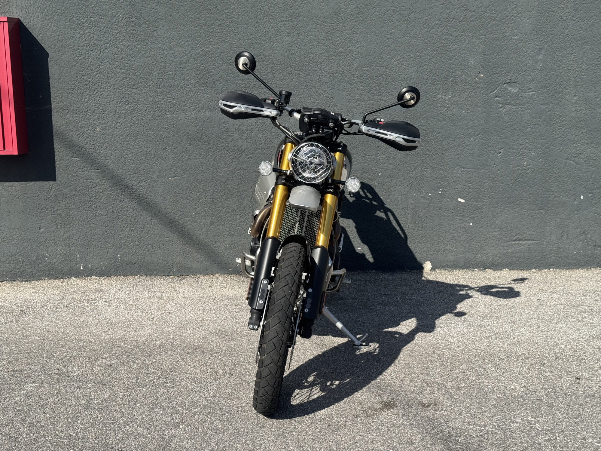TRIUMPH SCRAMBLER 1200 XE