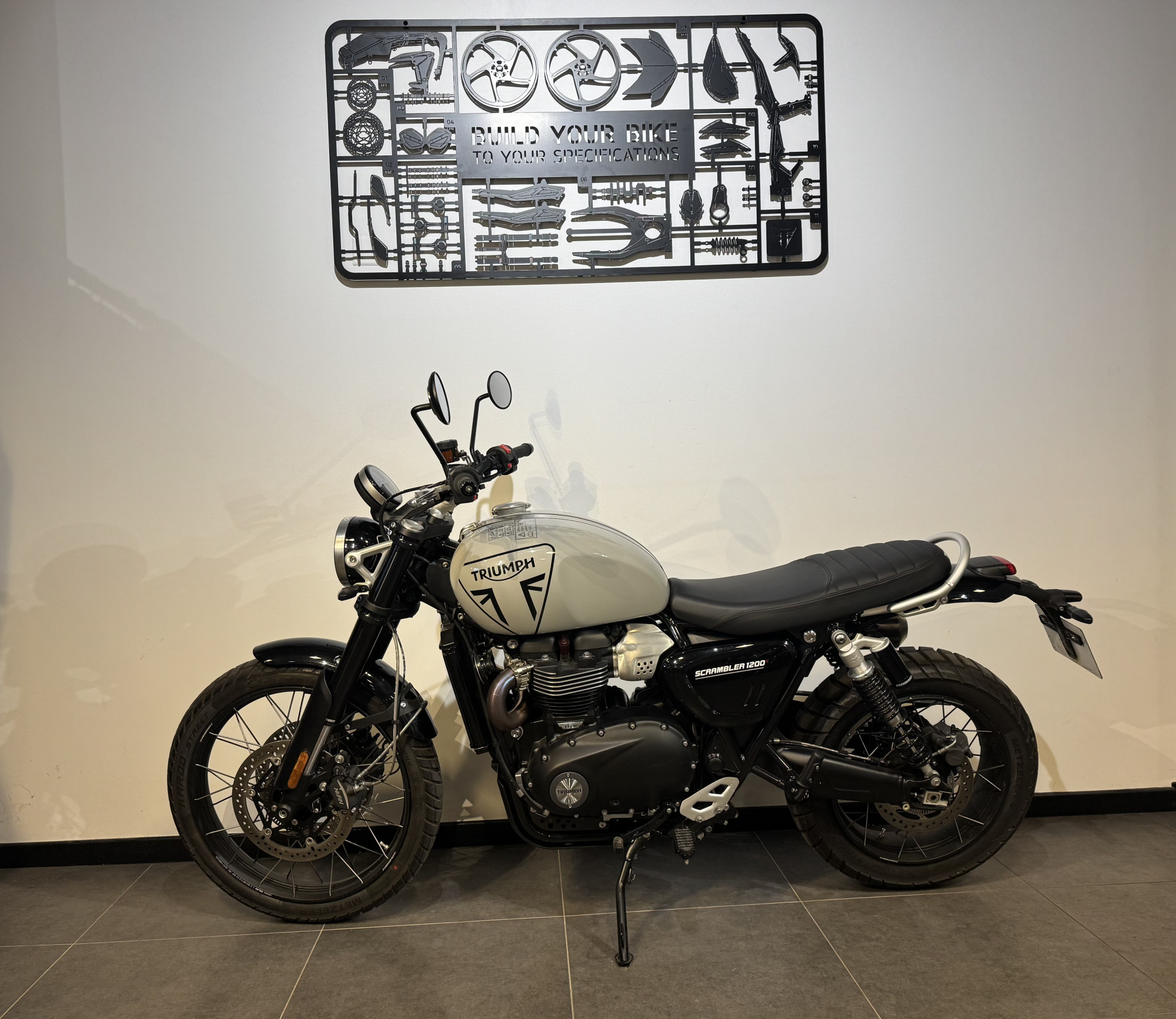 TRIUMPH SCRAMBLER 1200