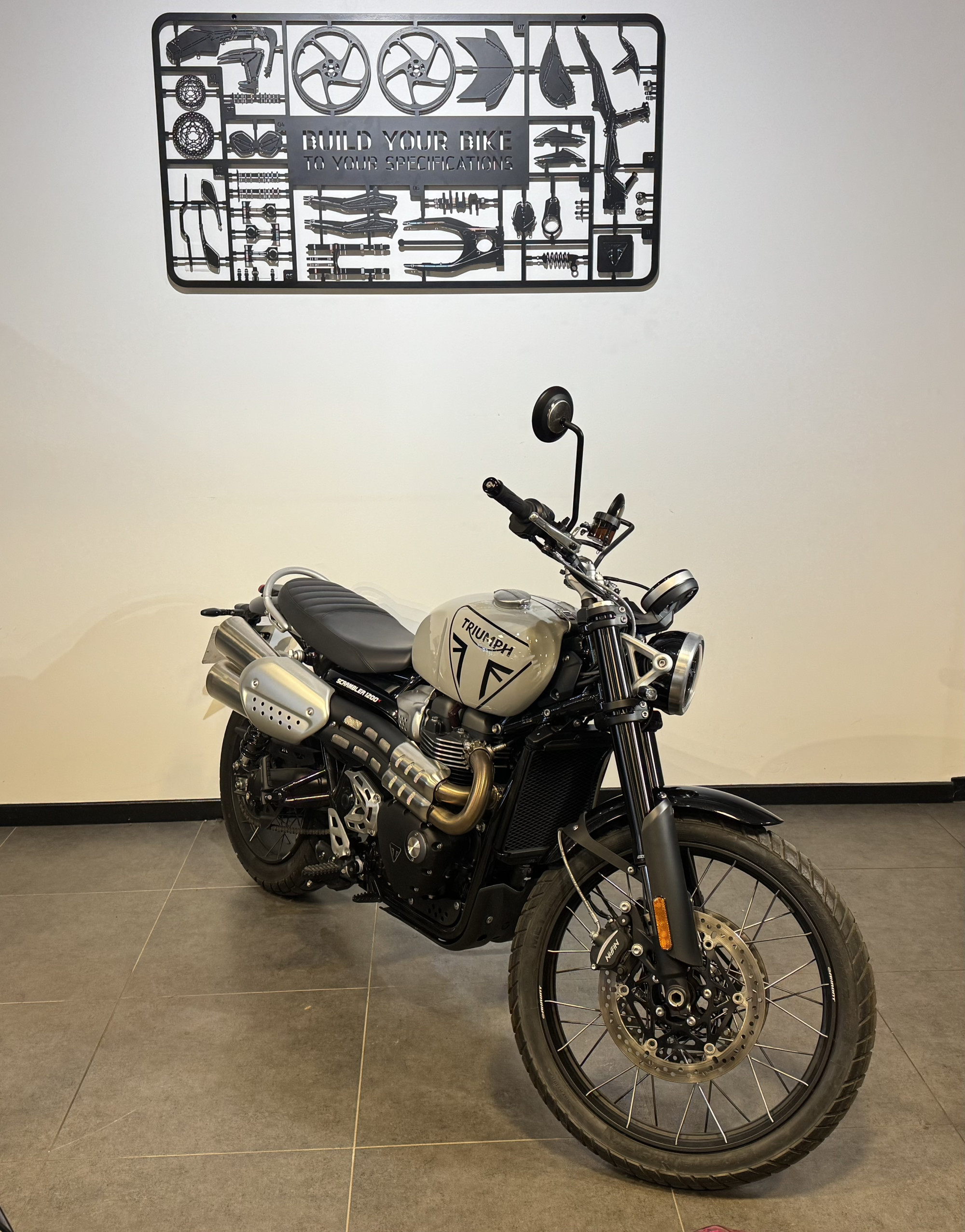 TRIUMPH SCRAMBLER 1200
