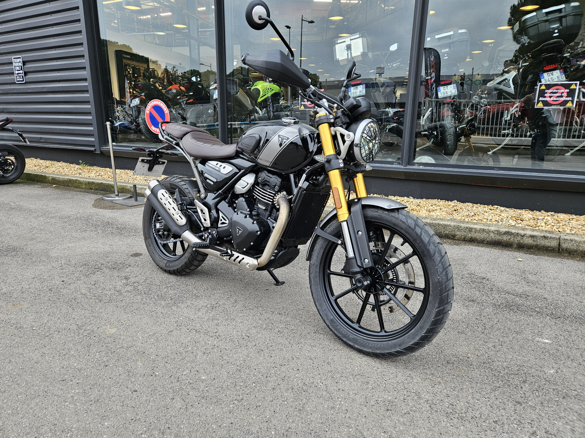 TRIUMPH SCRAMBLER 400 X