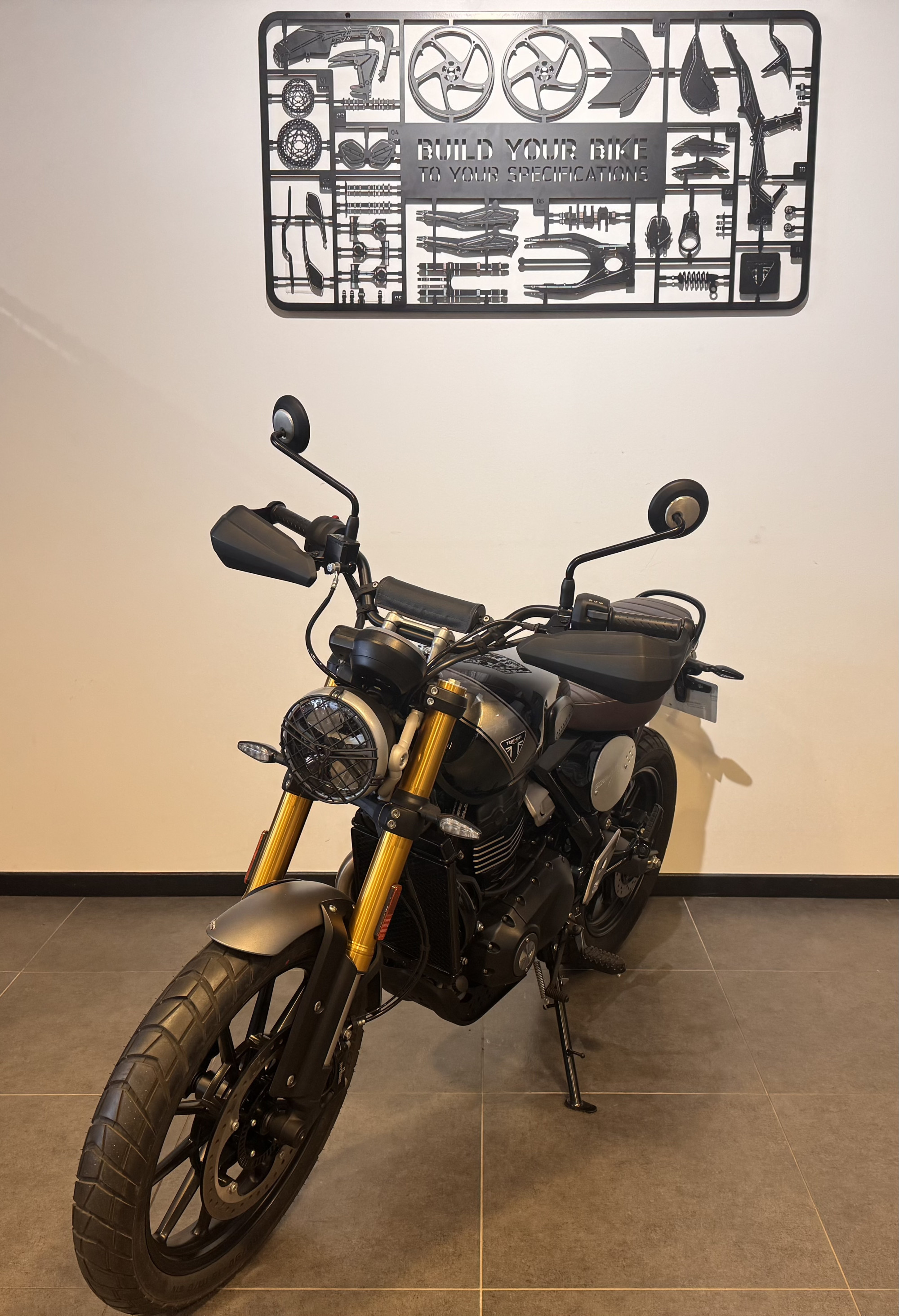 TRIUMPH SCRAMBLER 400 X