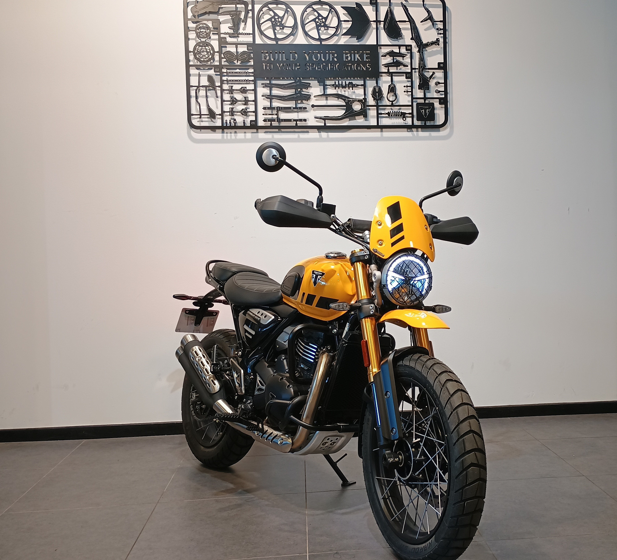 TRIUMPH SCRAMBLER 400 XC