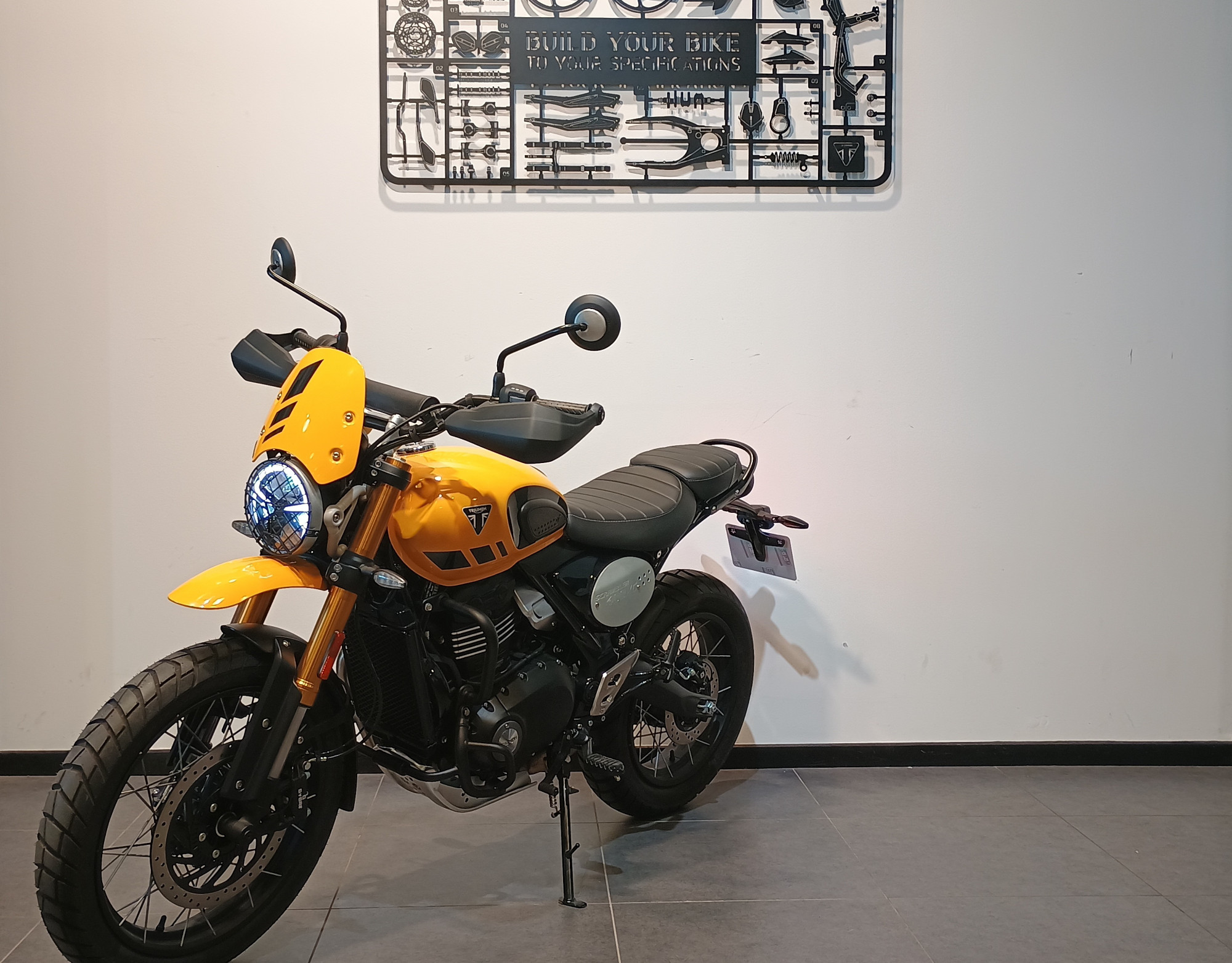 TRIUMPH SCRAMBLER 400 XC