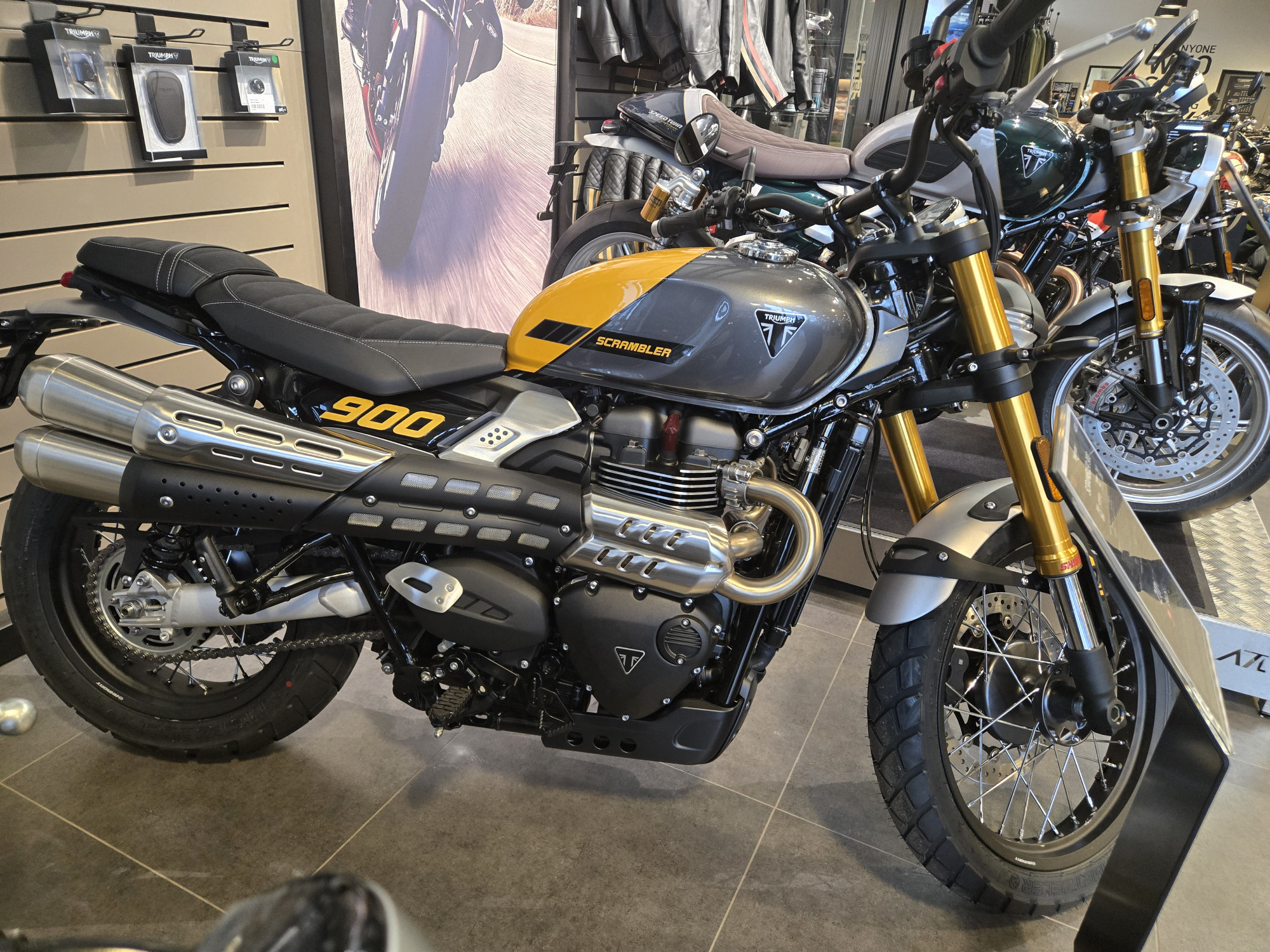 TRIUMPH SCRAMBLER 900