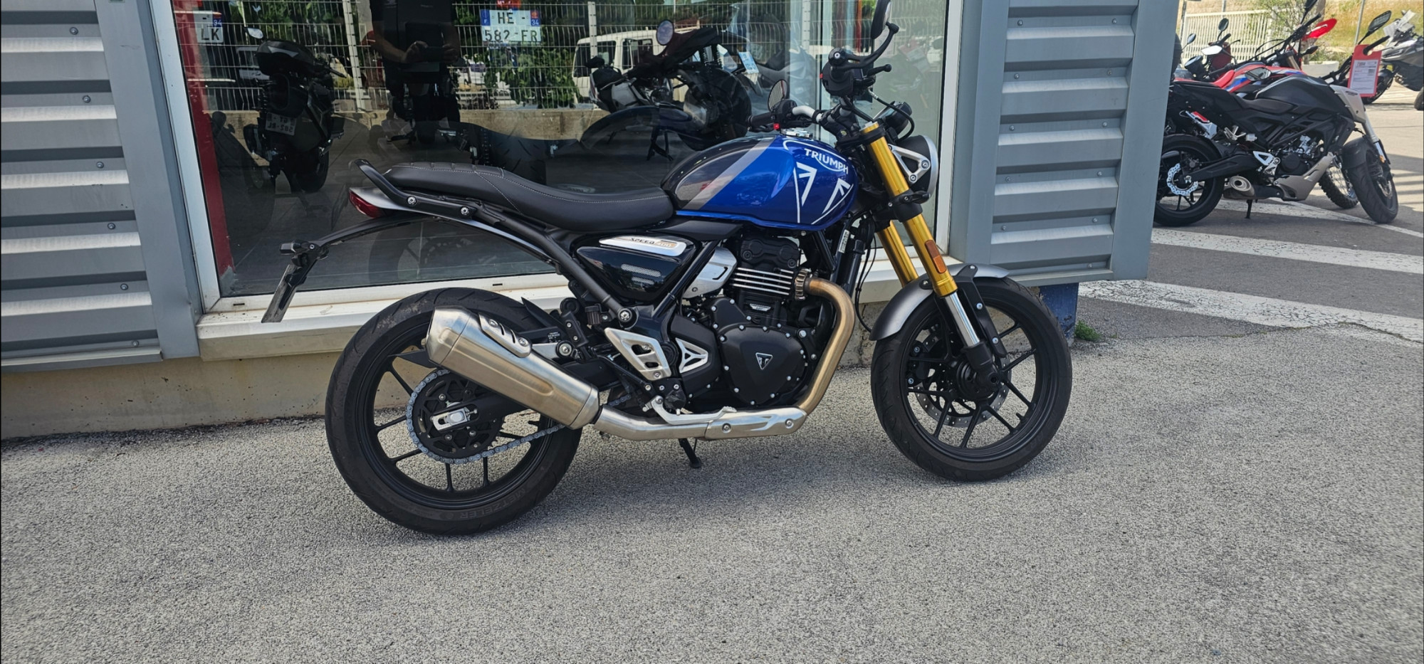 TRIUMPH SPEED 400