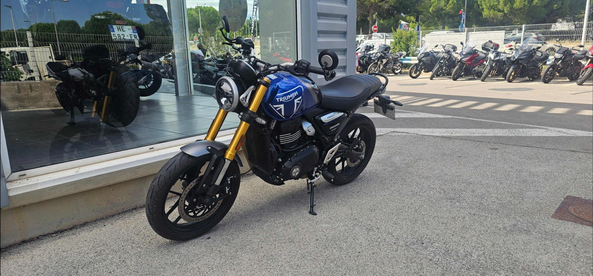 TRIUMPH SPEED 400