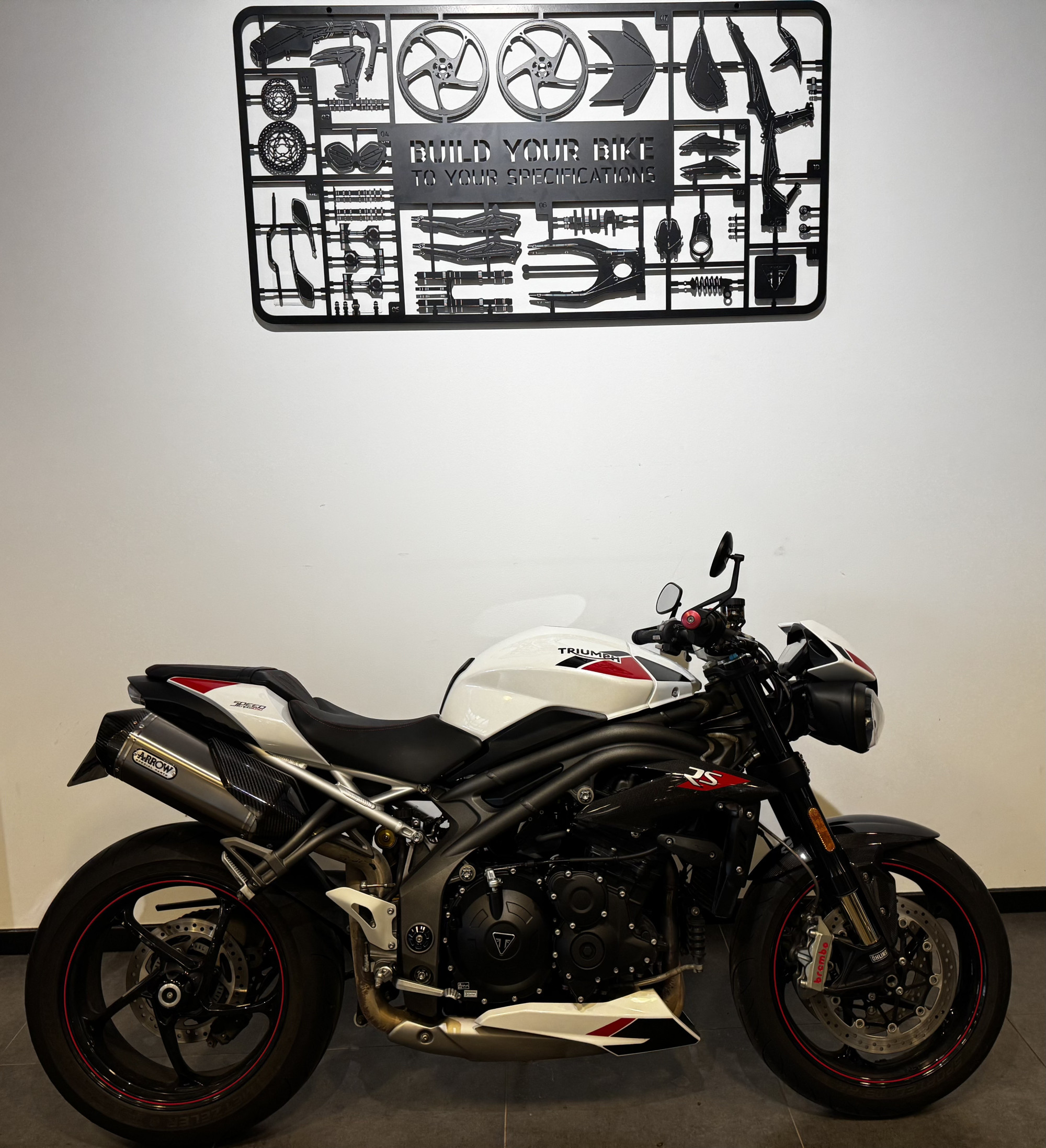 TRIUMPH SPEED TRIPLE 1050 RS