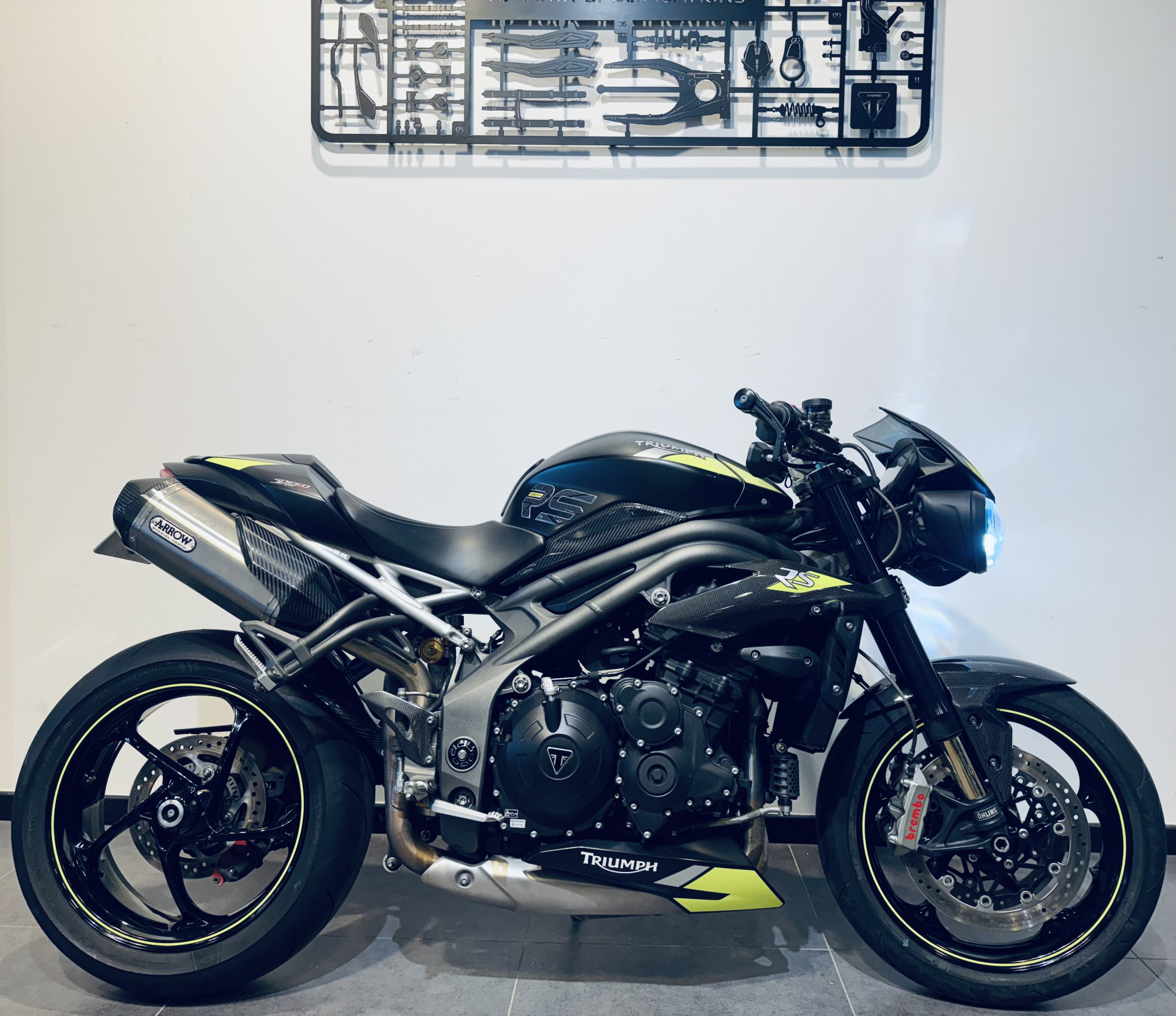 TRIUMPH SPEED TRIPLE 1050 RS