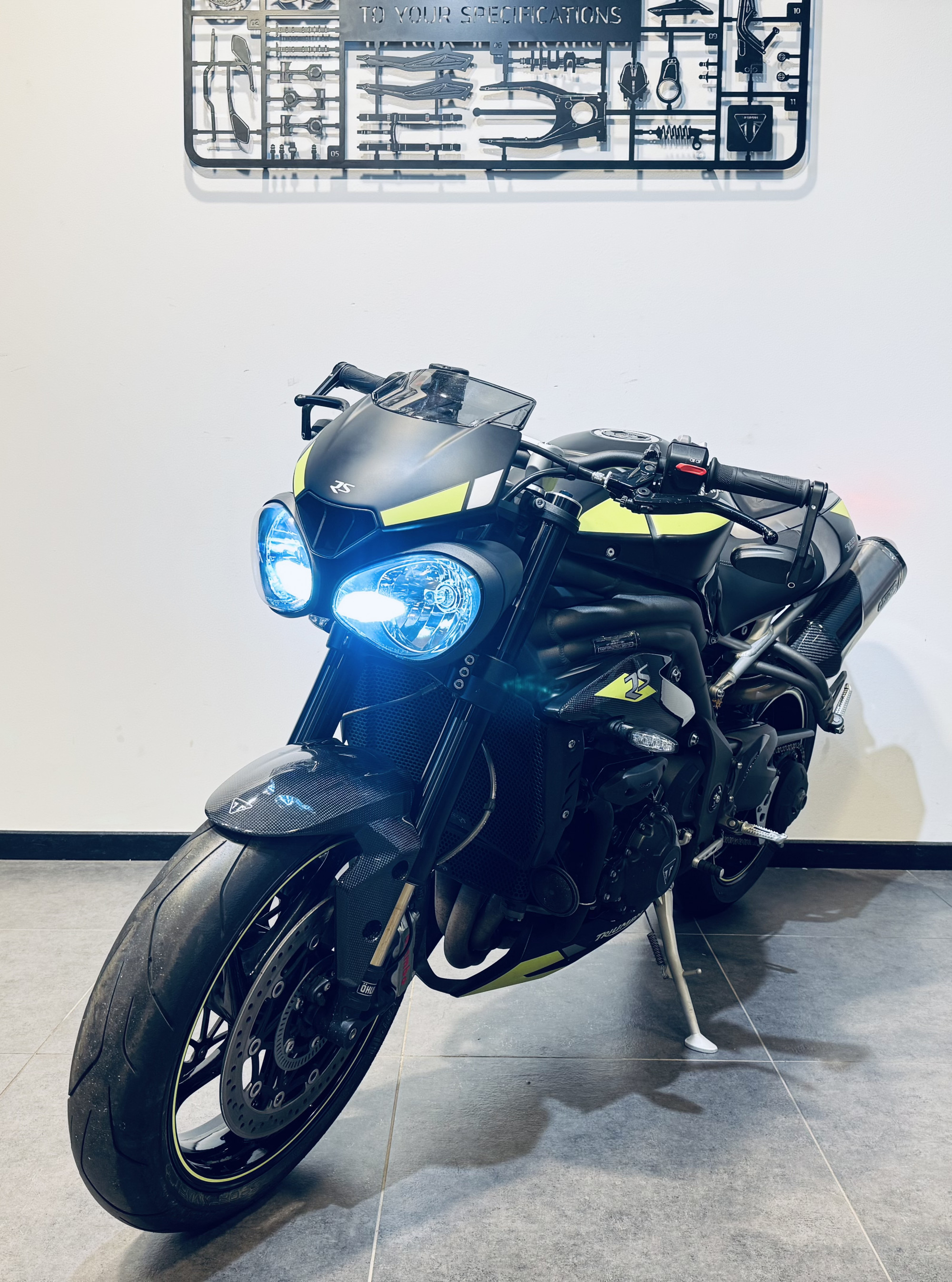 TRIUMPH SPEED TRIPLE 1050 RS
