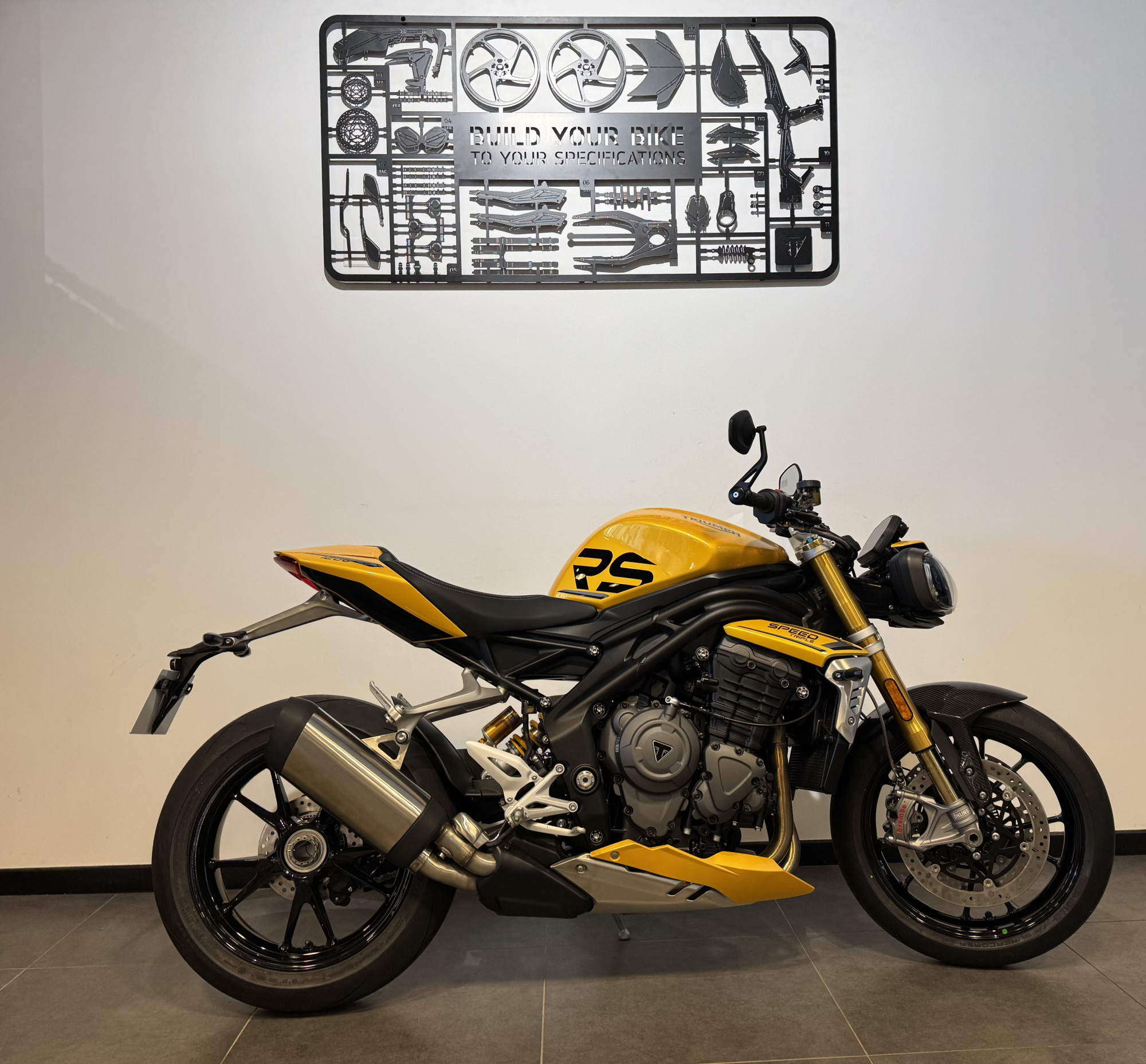 TRIUMPH SPEED TRIPLE 1200 RS