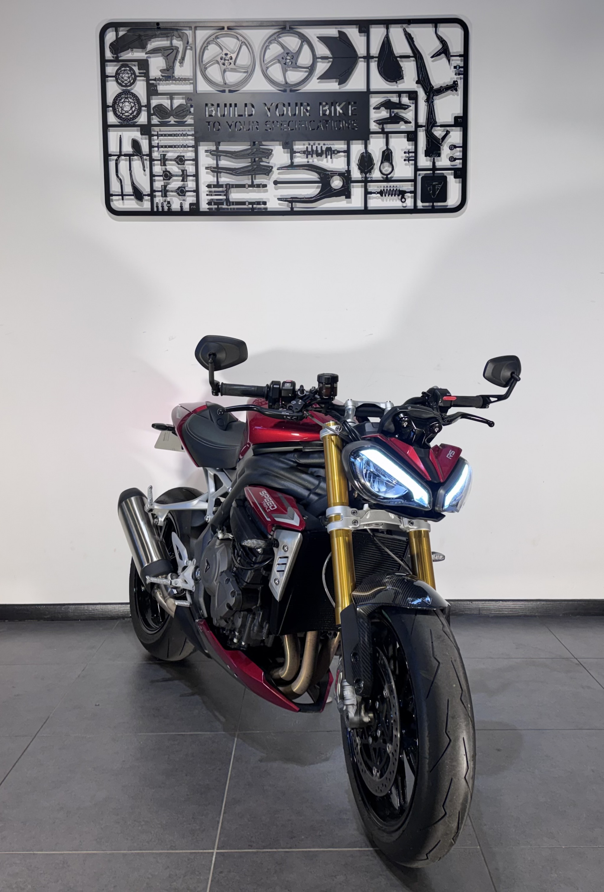 TRIUMPH SPEED TRIPLE 1200 RS