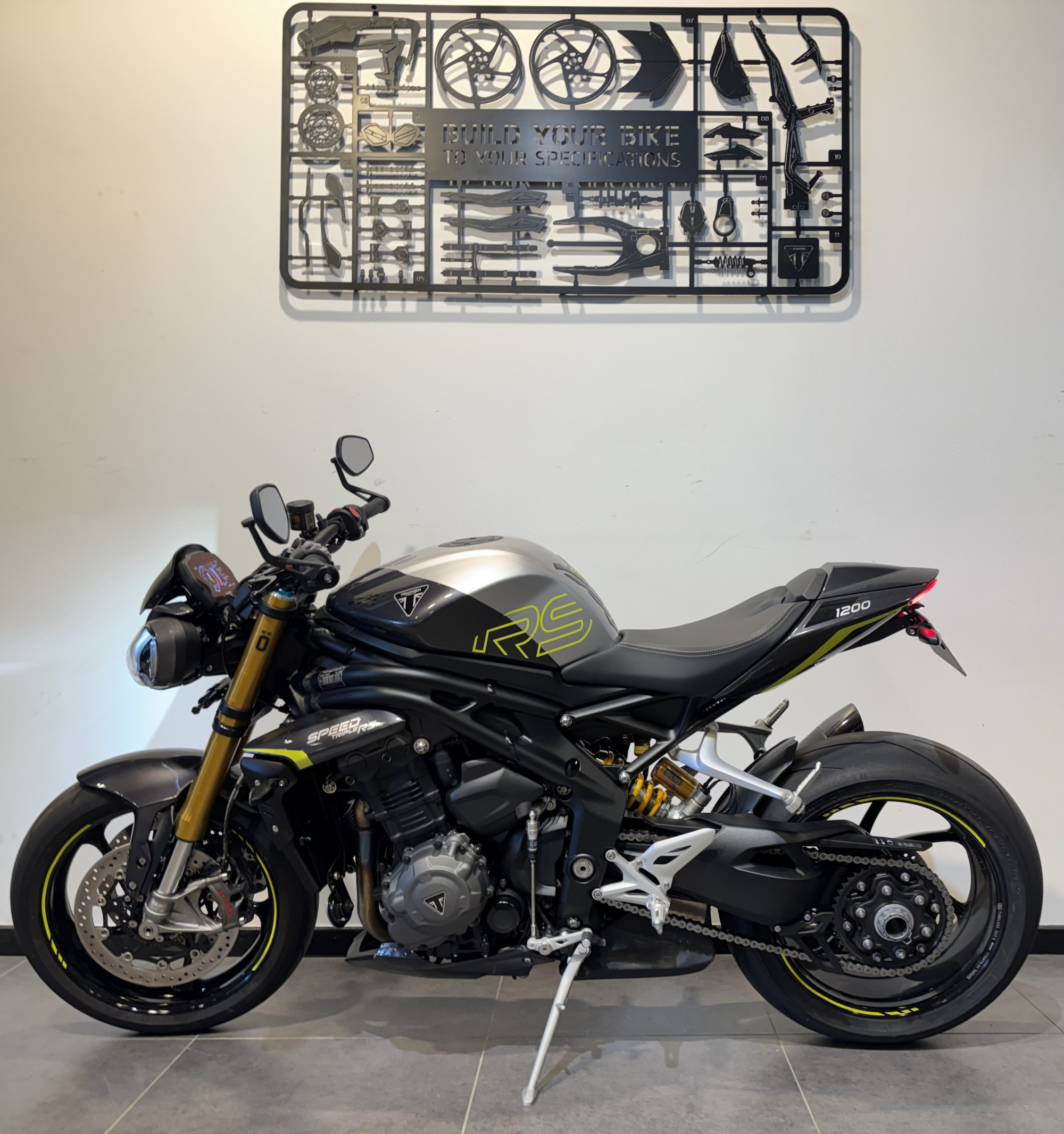 TRIUMPH SPEED TRIPLE 1200 RS