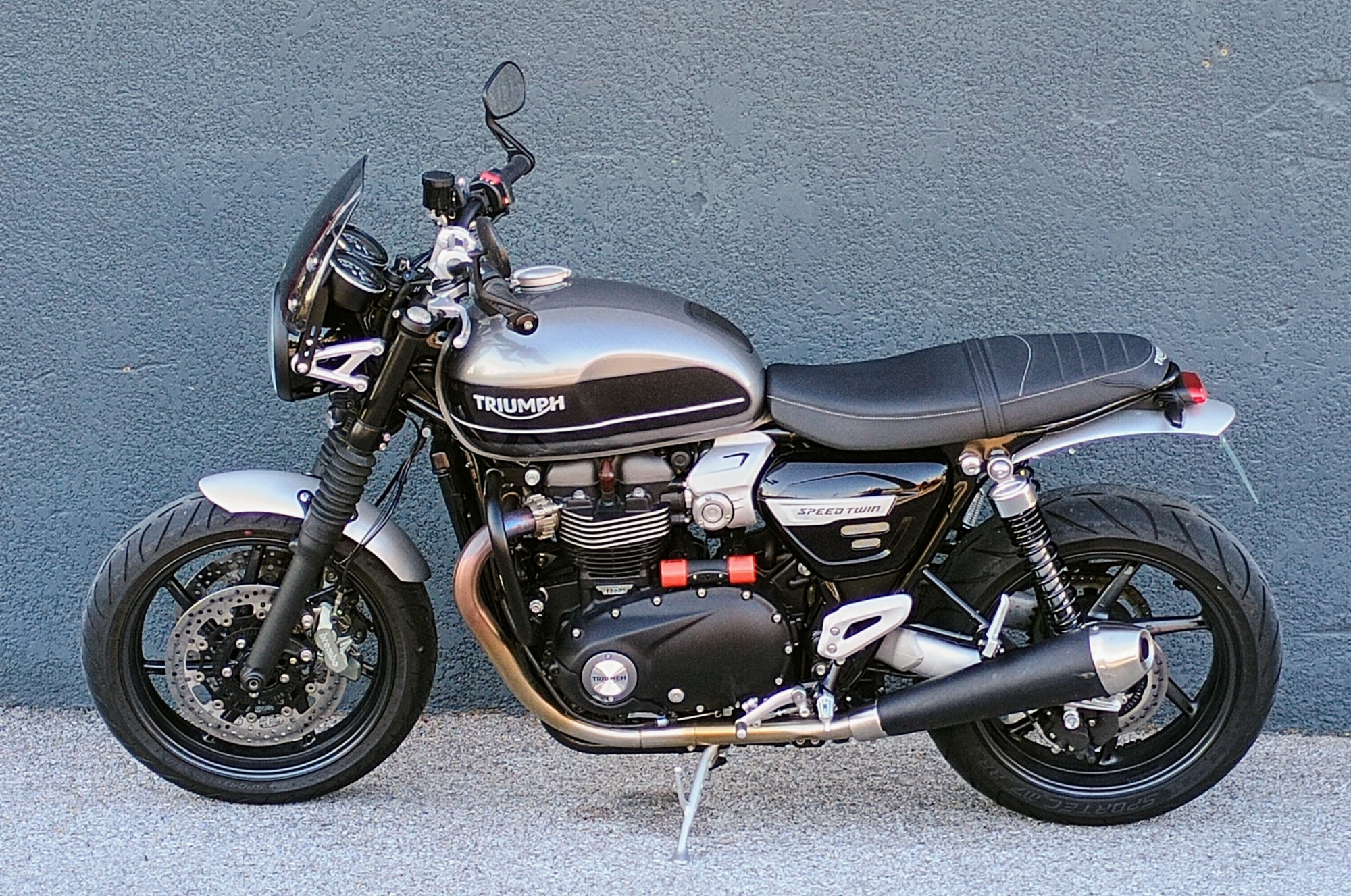 TRIUMPH SPEED TWIN 1200